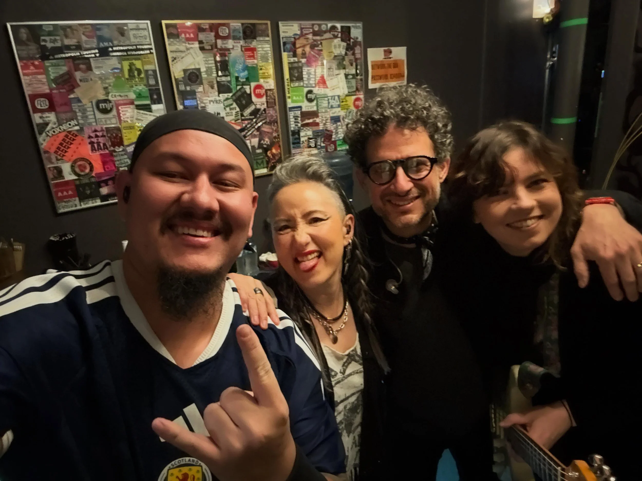 That&rsquo;s a wrap on the @kttunstall &ldquo;Eye To The Telescope&rdquo; 20th Anniversary Australian Tour. 

What a team we make! This band was absolutely killer with @joeliban on bass and @kathleen.halloran.music on guitar. 

I can&rsquo;t wait to 