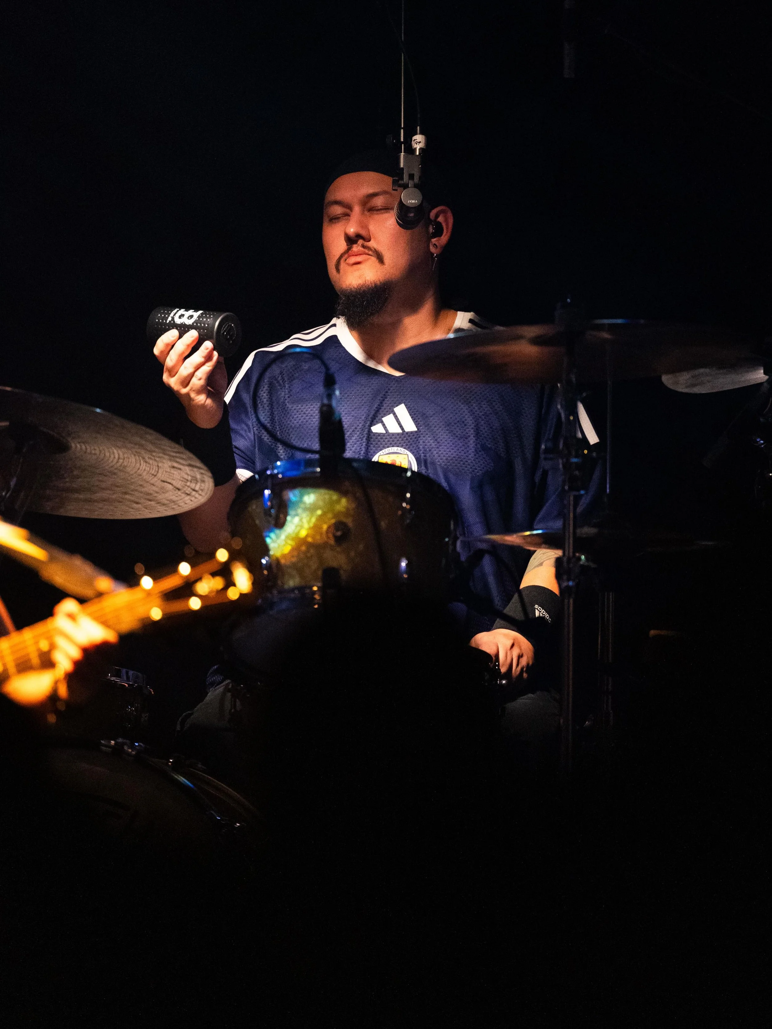 Shot by @leohiraga.live at @lovethegov in Adelaide last week with @kttunstall 

Next time I see KT will be in London in 2 weeks time to start the UK/Europe tour. 

#drummer #jackiebarnes #kttunstall