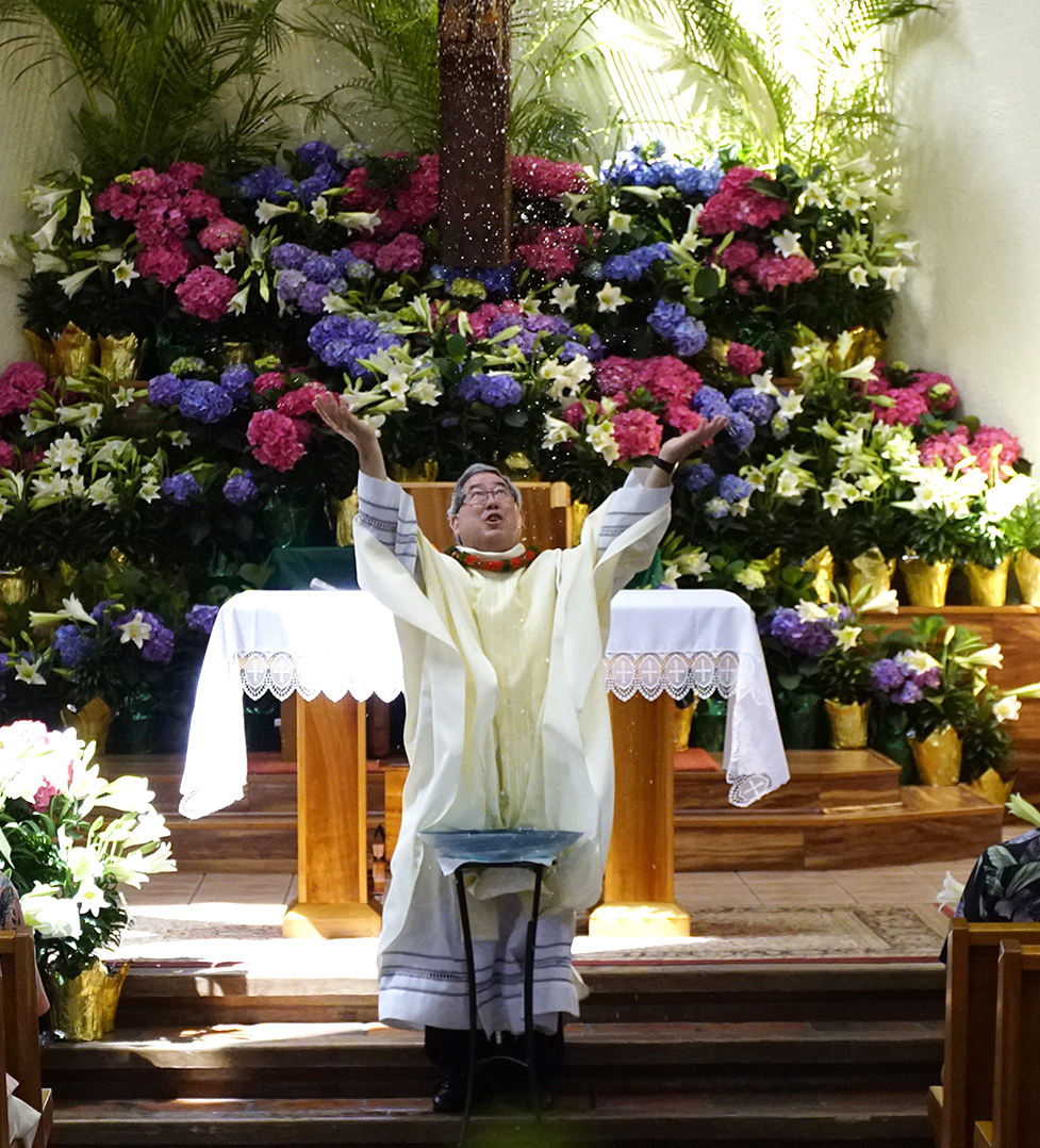 FrTerryEasterMass2019_2281AAA46A.jpg