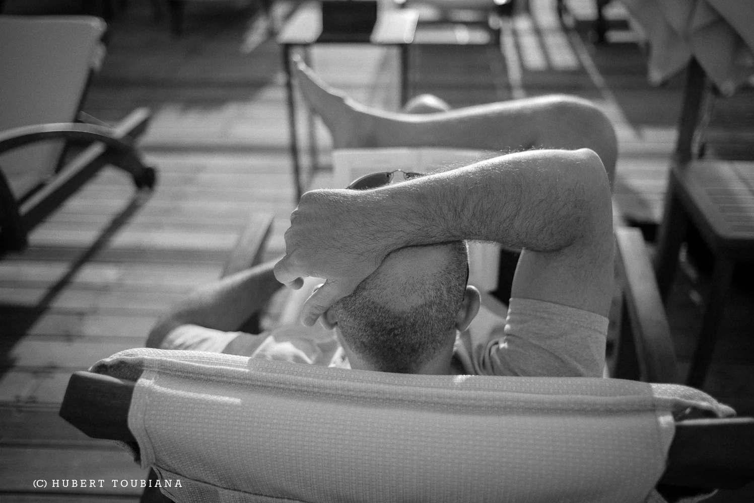 BODY LANGUAGE / LANGAGE CORPOREL /
