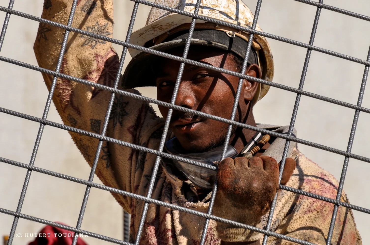 CONSTRUCTION WORKER #2 / OUVRIER BTP #2 /
