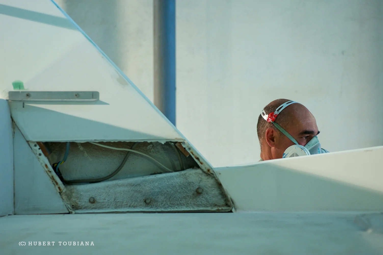 SHIPYARD WORKER / OUVRIER D'UN CHANTIER NAVAL /