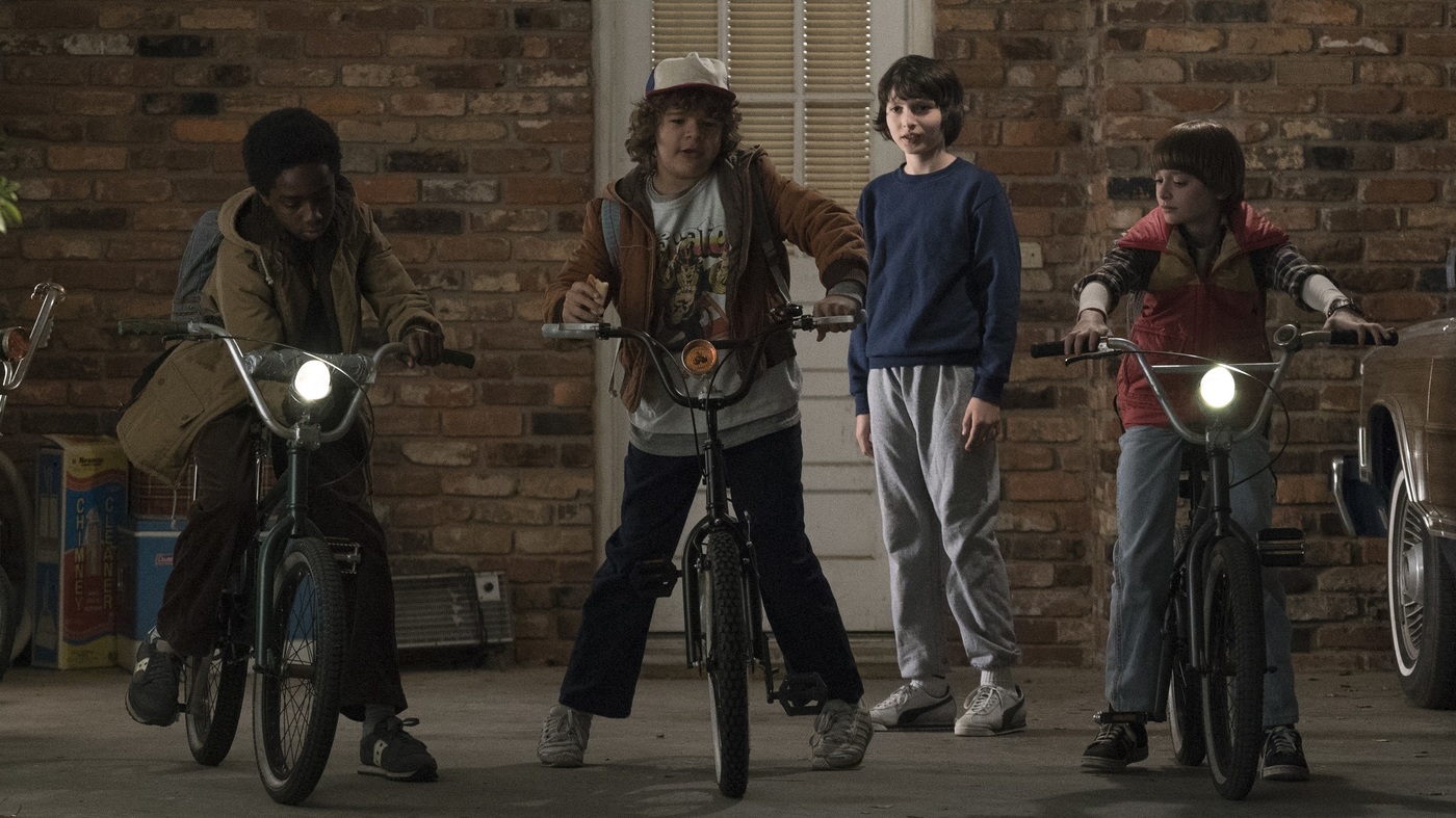 stranger-things-smaller_wide-99c8faf29a458cf6e5be0fd505a4ebdf8bc337ef.jpg