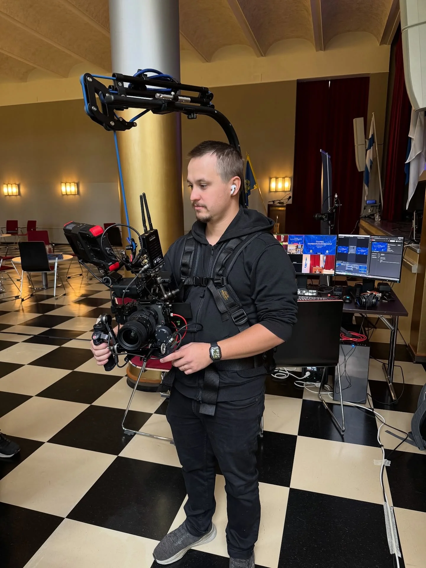 Live in Santahamina! #cinematographer #easyrig #sony