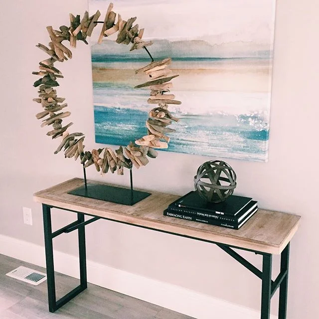 Industrial at the beach
.
.
.
.
.
#speakspacestyle #livingroom #interior #interiordesign #decorator #forthehome #homedecor #interiorinspo #homeinspo #instahome #propertystyling #builders #homestyling #homestaging #interiorstyling
#art #bhg #betterhom