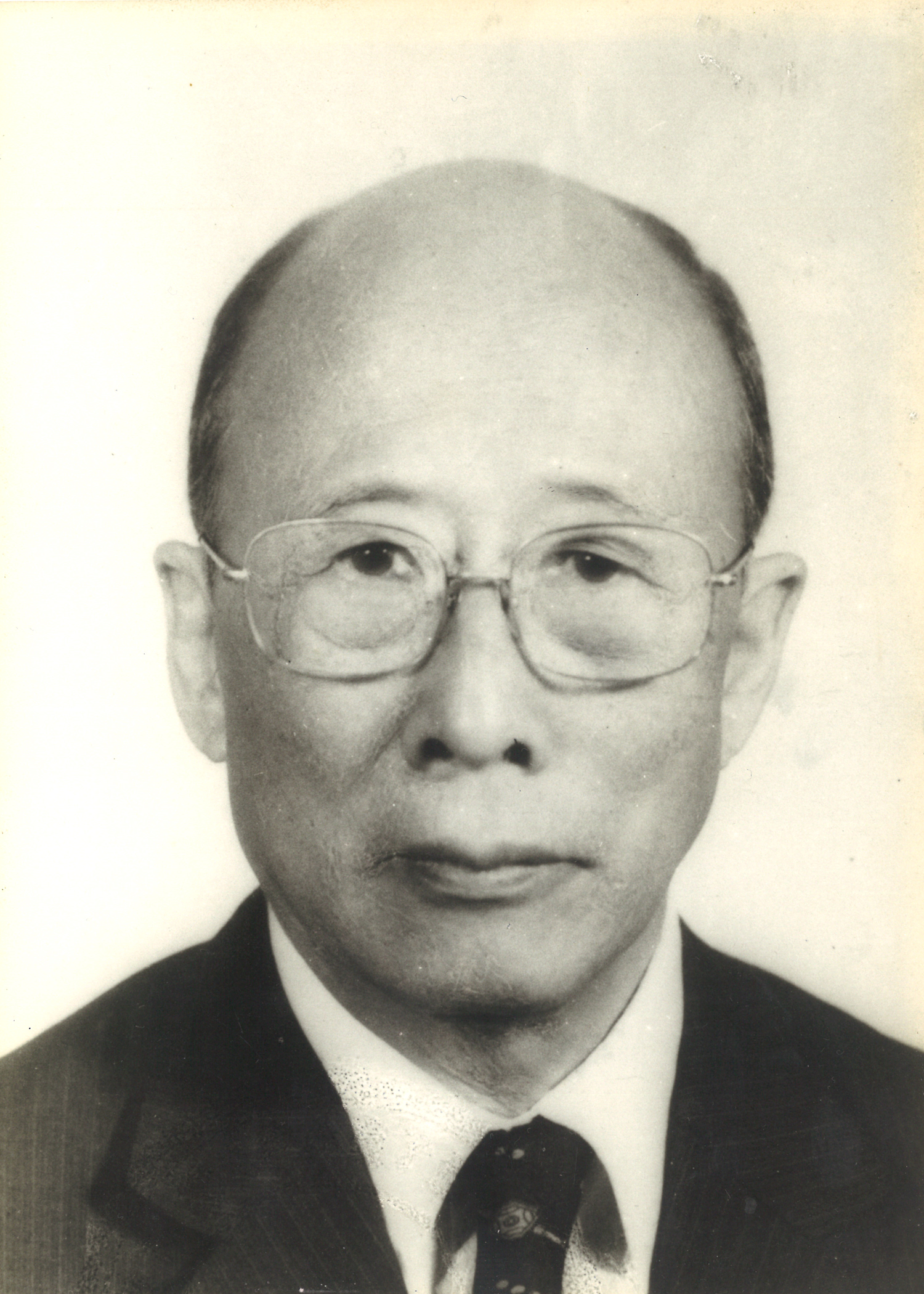 CH Lam photo 2.jpg