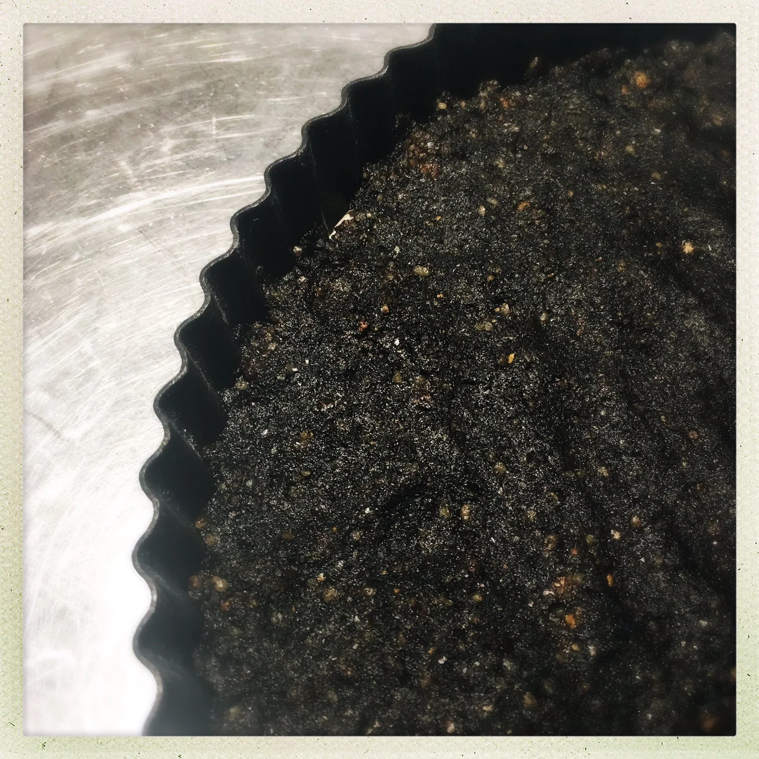 raw chocolate crust.jpg