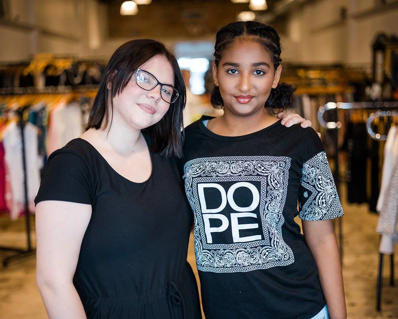 Cultivating Healthy Relationships for Young Women: A Guide for Personal Growth and Empowerment