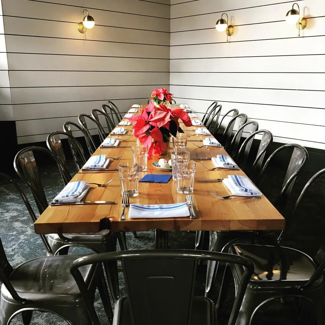 Corner Kitchen2.jpg