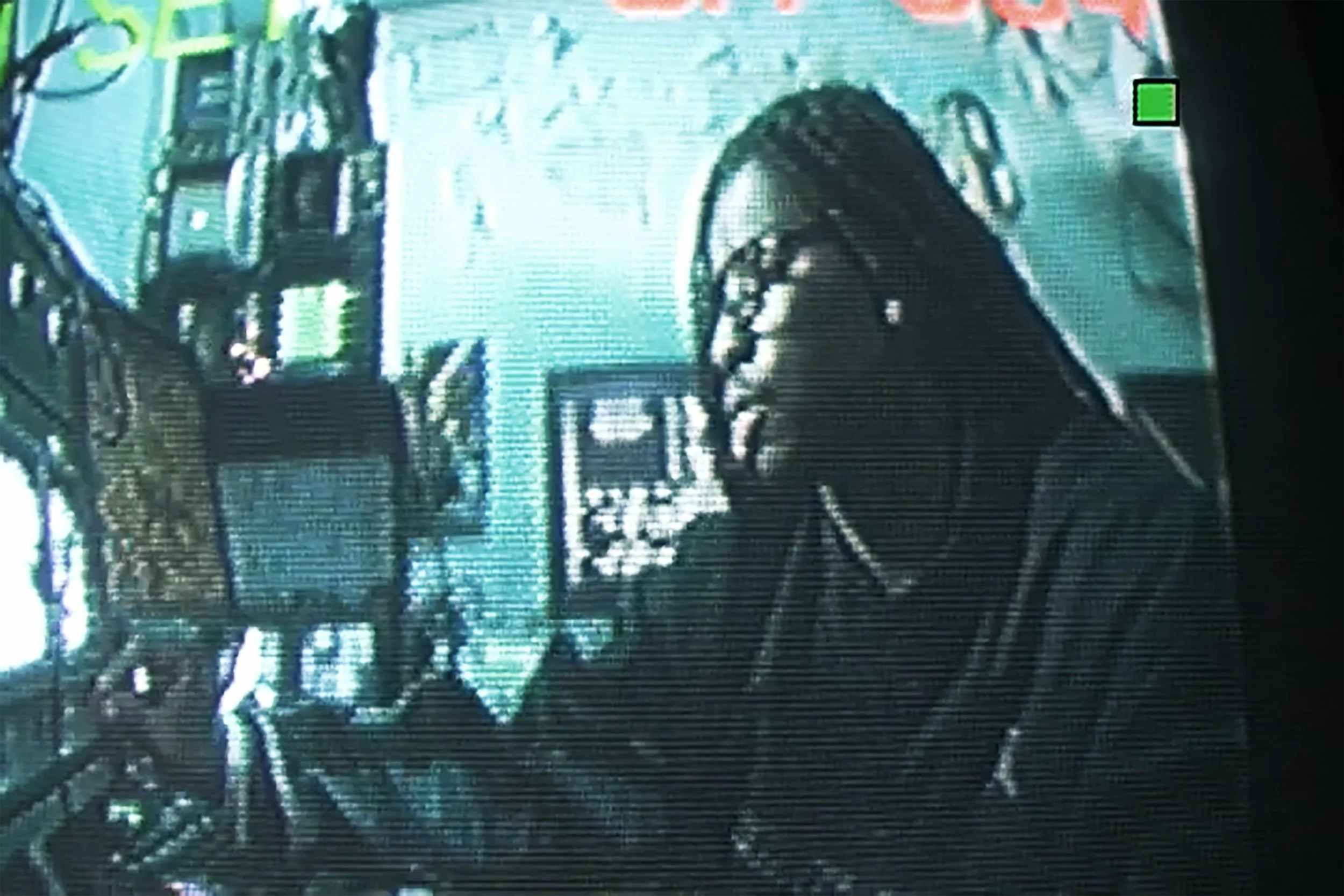 HO25 AJXI_Gamma_M_Sahbabii Essence_Stills.jpeg