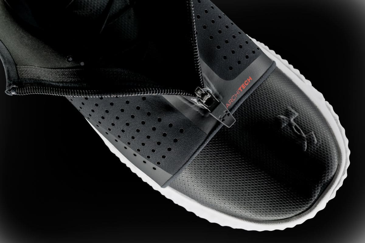  VIA under armour