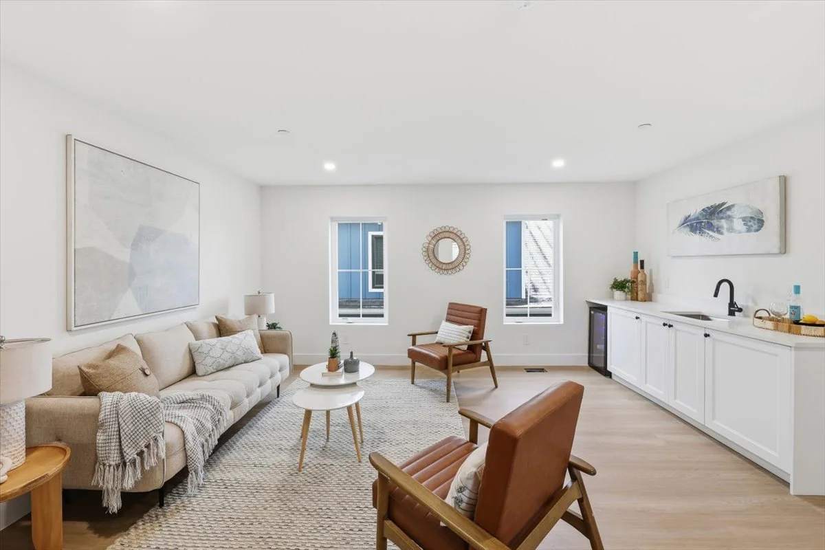 3rd Floor - Living Room