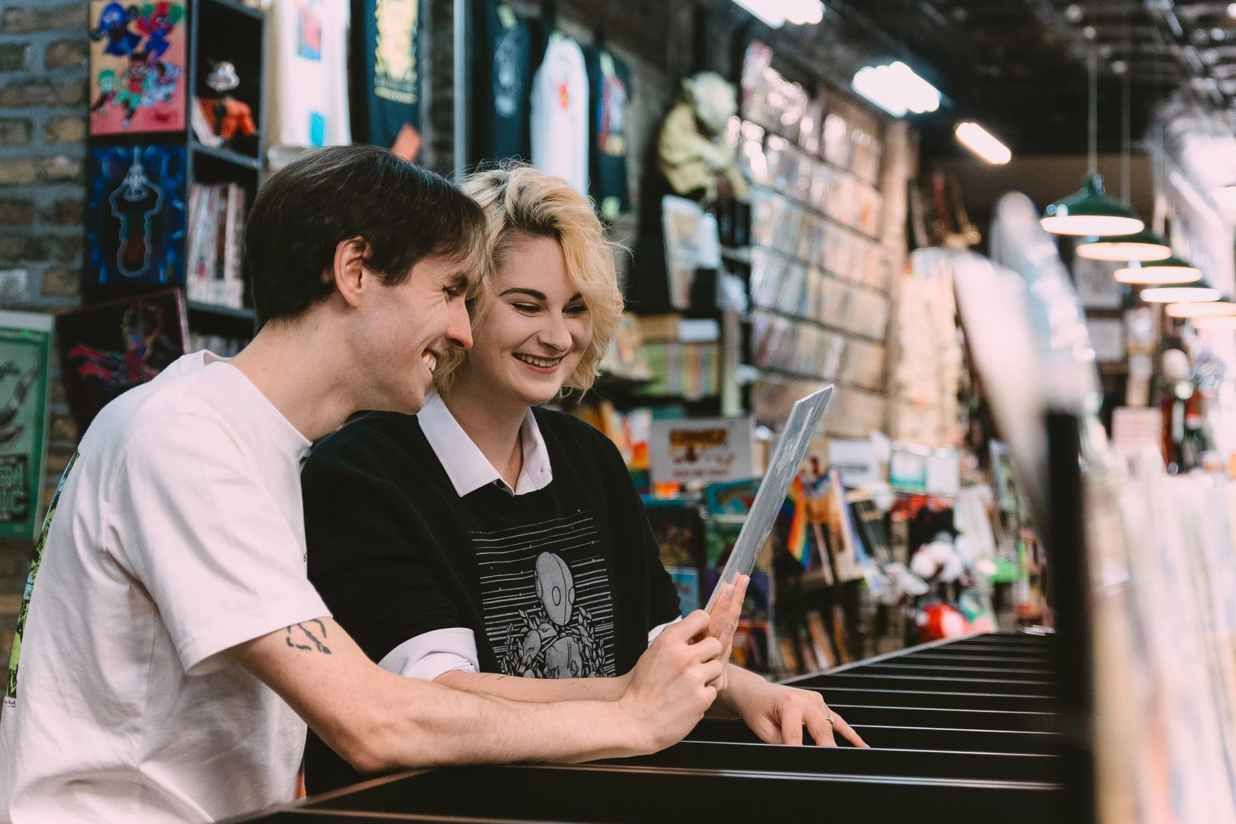 Jenn + Dom - Sneak Peeks | Kaitlyn Johnston Photography-1.jpg