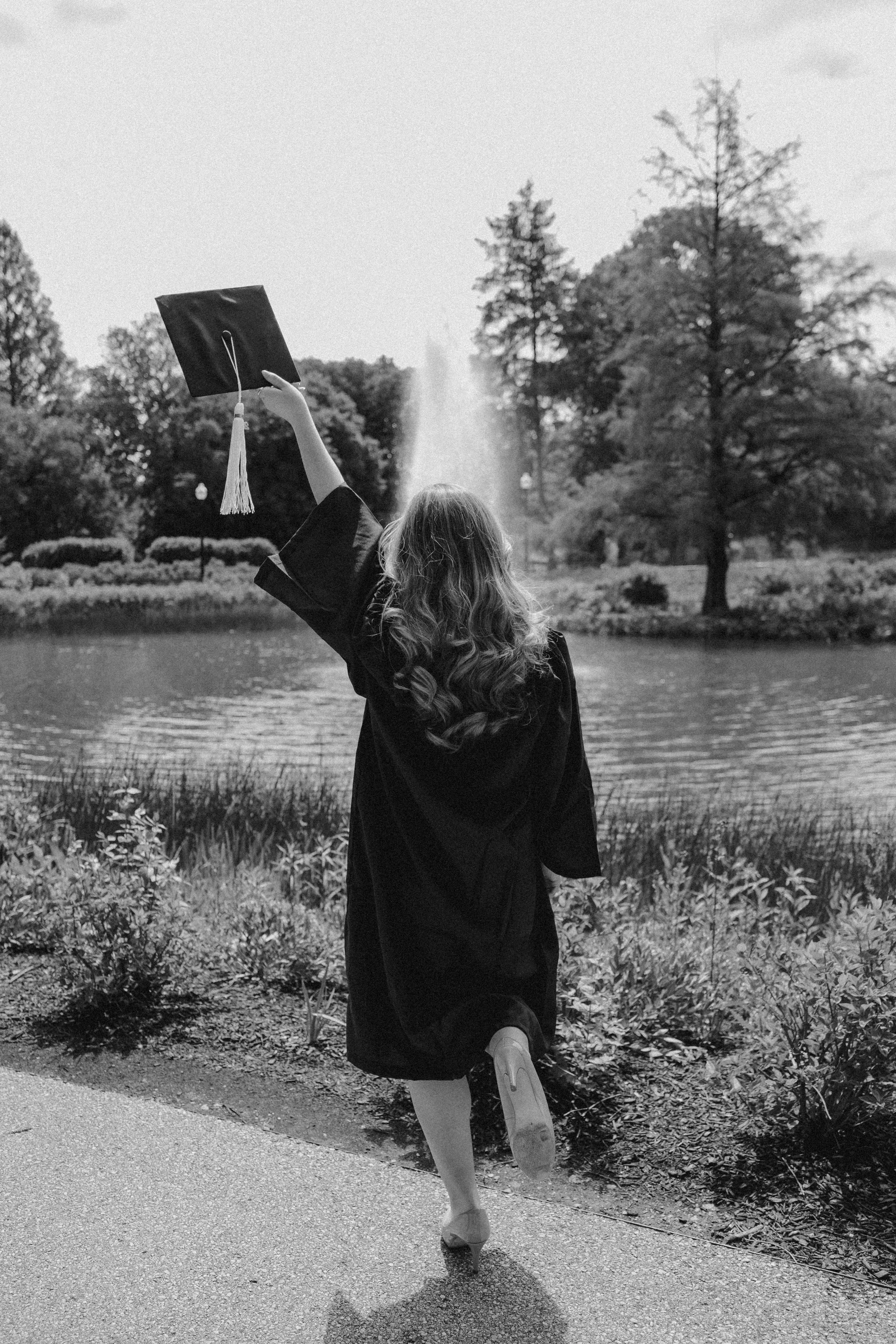 Abby Grad - Sneak Peek | Kaitlyn Johnston Photography-5.jpg