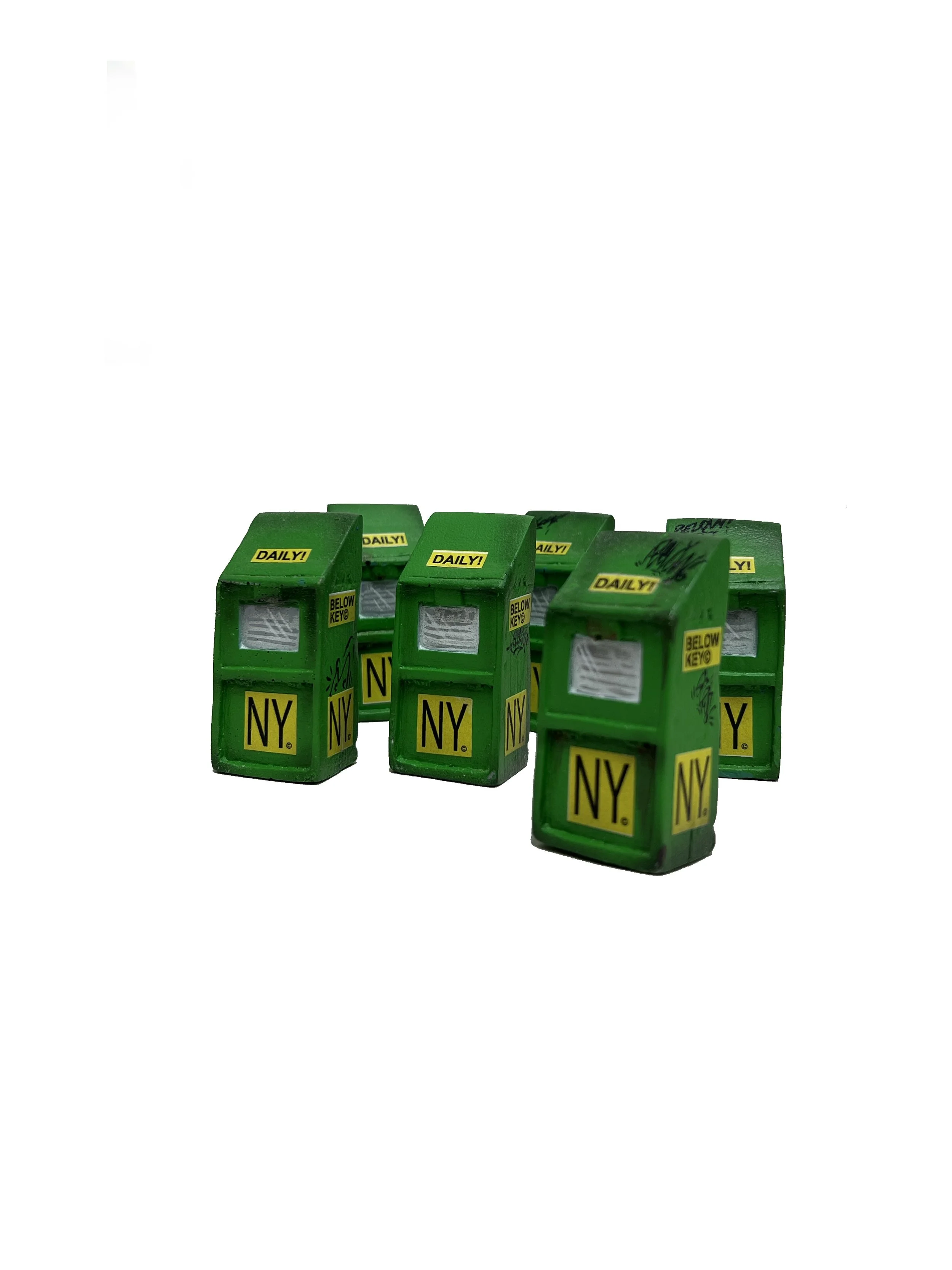 resin_newsboxgreen.JPG