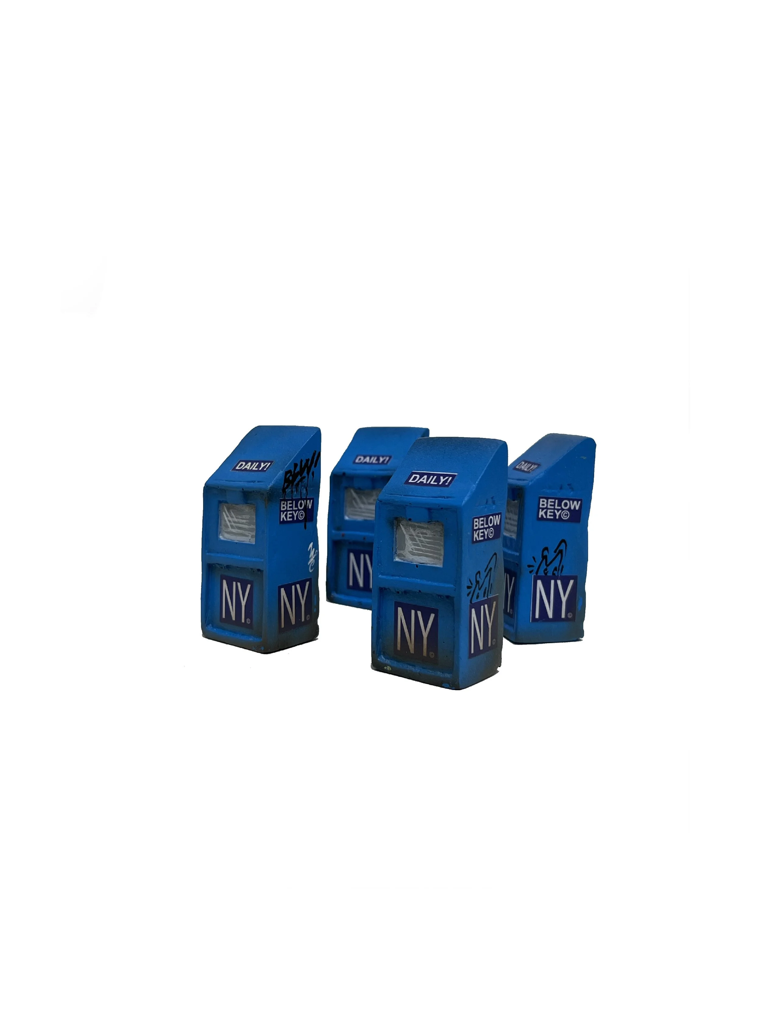 resin_newsboxblue.JPG