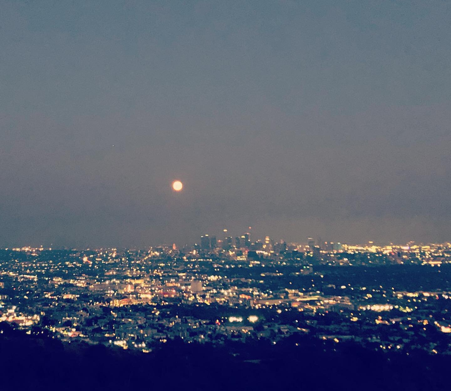 Aquarian Moon rise over Downtown Los Angeles from Laurel Canyon tonight. 

It&rsquo;s been a few years since I&rsquo;ve meandered the narrow magical streets of Laurel Canyon. Tonight I find myself here again, offering a soundbath for a baby shower. 
