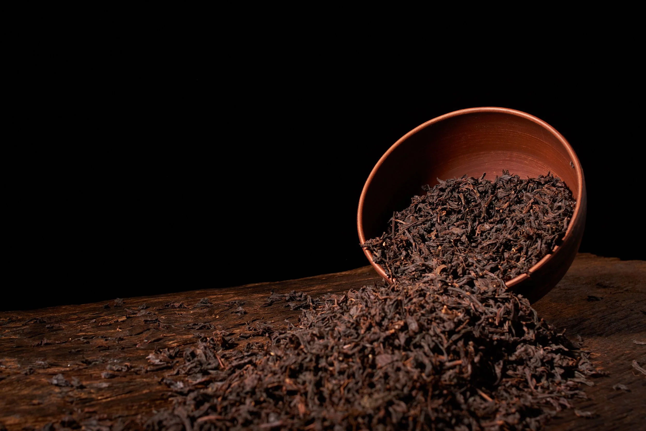 AdobeStock_217599791_BlackteaSpilling.jpeg