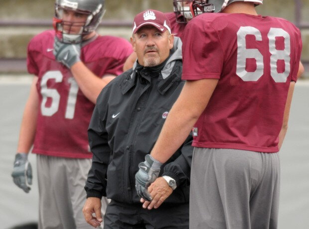 Bob Beers w Players.jpg