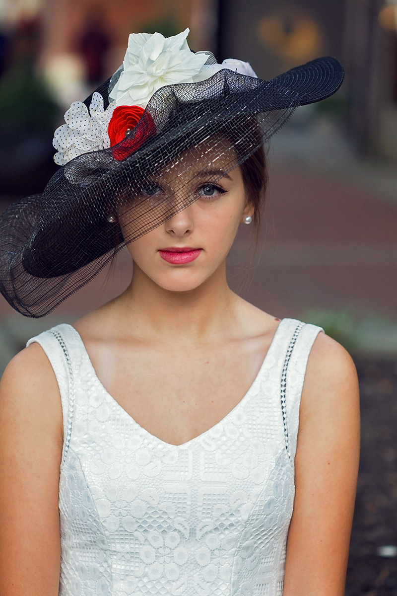 Audrey Hepburn styled session girl with big hat.jpg