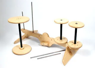 SpinOlution-LazyKate-showingbobbins_grande.jpg