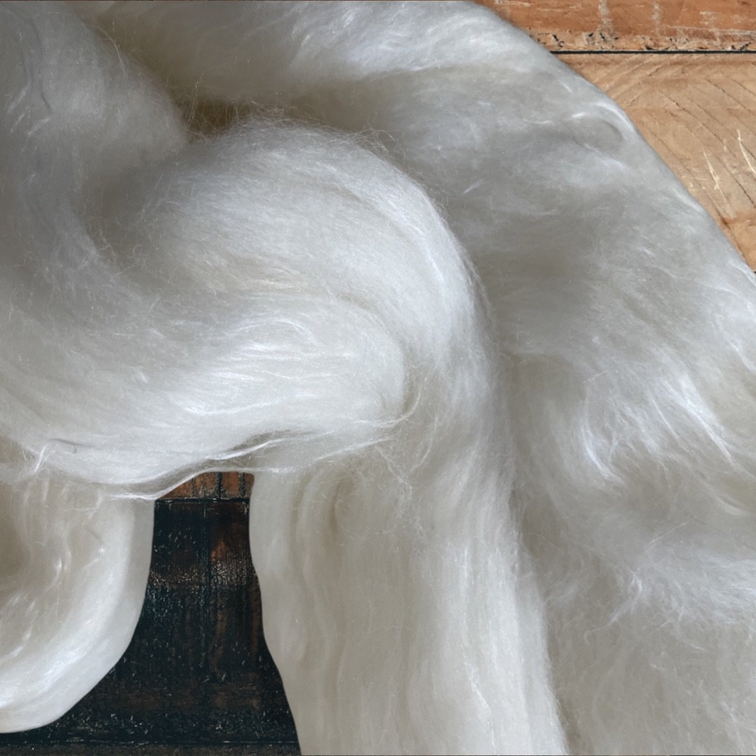 Merino silk roving top for spinning