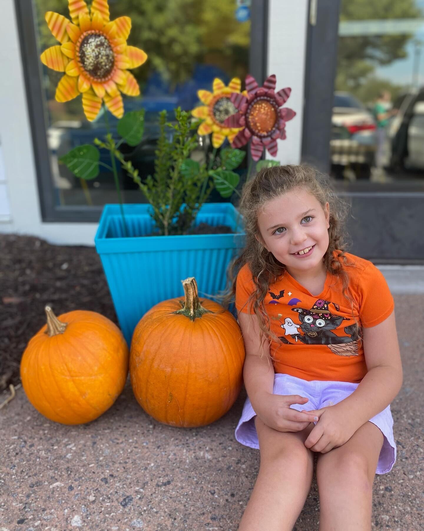 One of our sweet Cobblestone kiddos enjoying this beautiful fall day! We love our families so much! 🥰