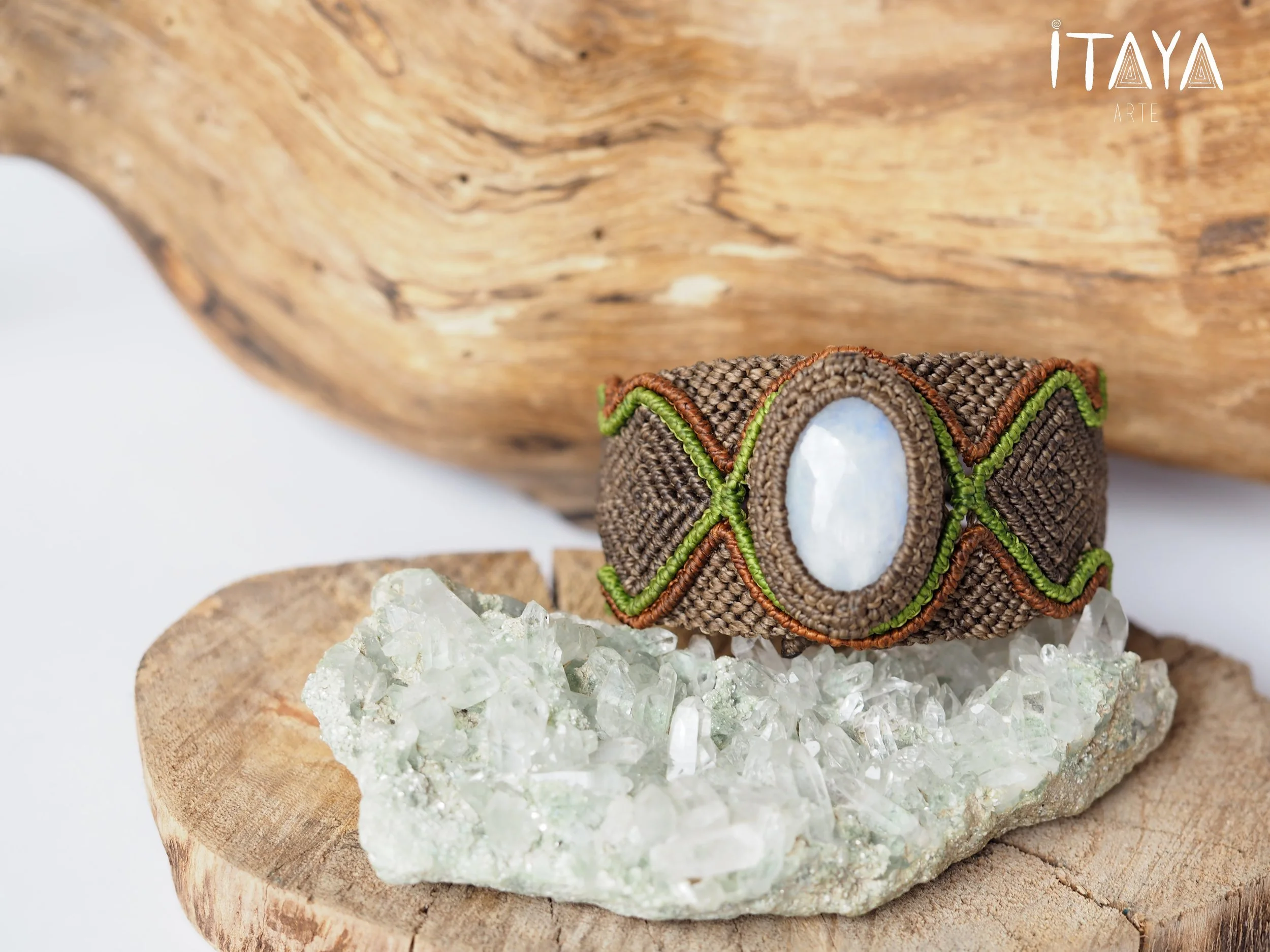 Rainbow Moonstone · Macrame Bracelet