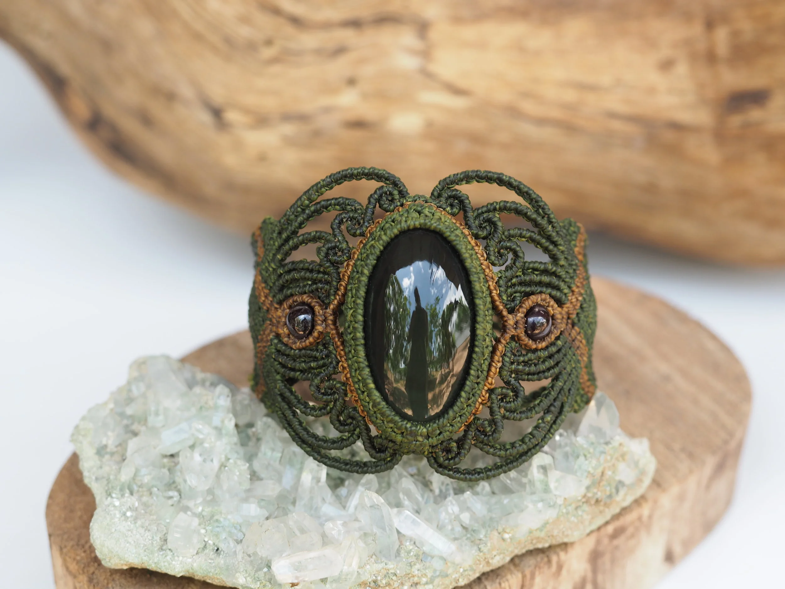 Rainbow Obsidian & Garnet · Macrame Bracelet