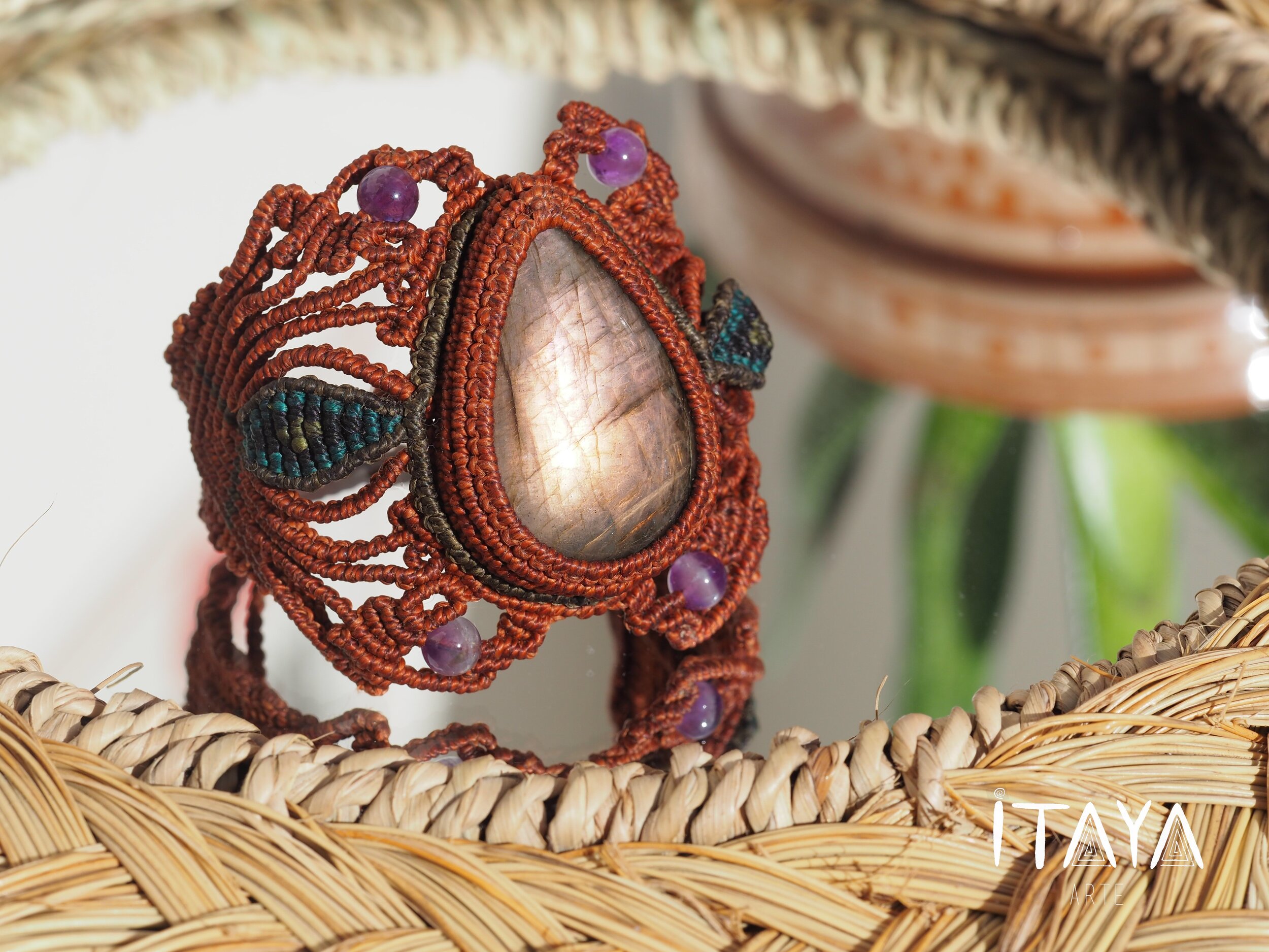 Peach/Pink Labradorite & Amethyst · Macrame Bracelet