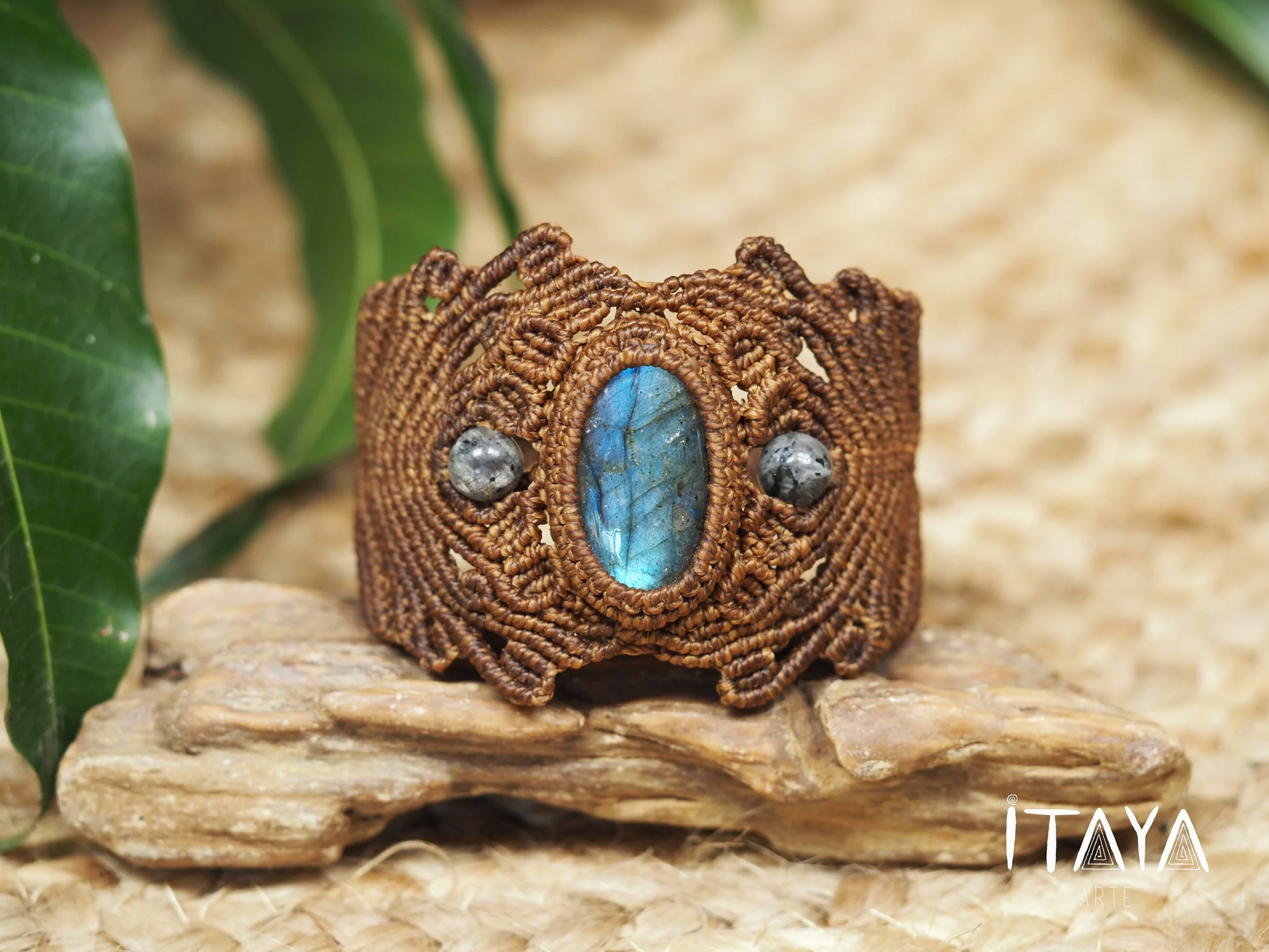 Turquoise Labradorite · Macrame Bracelet