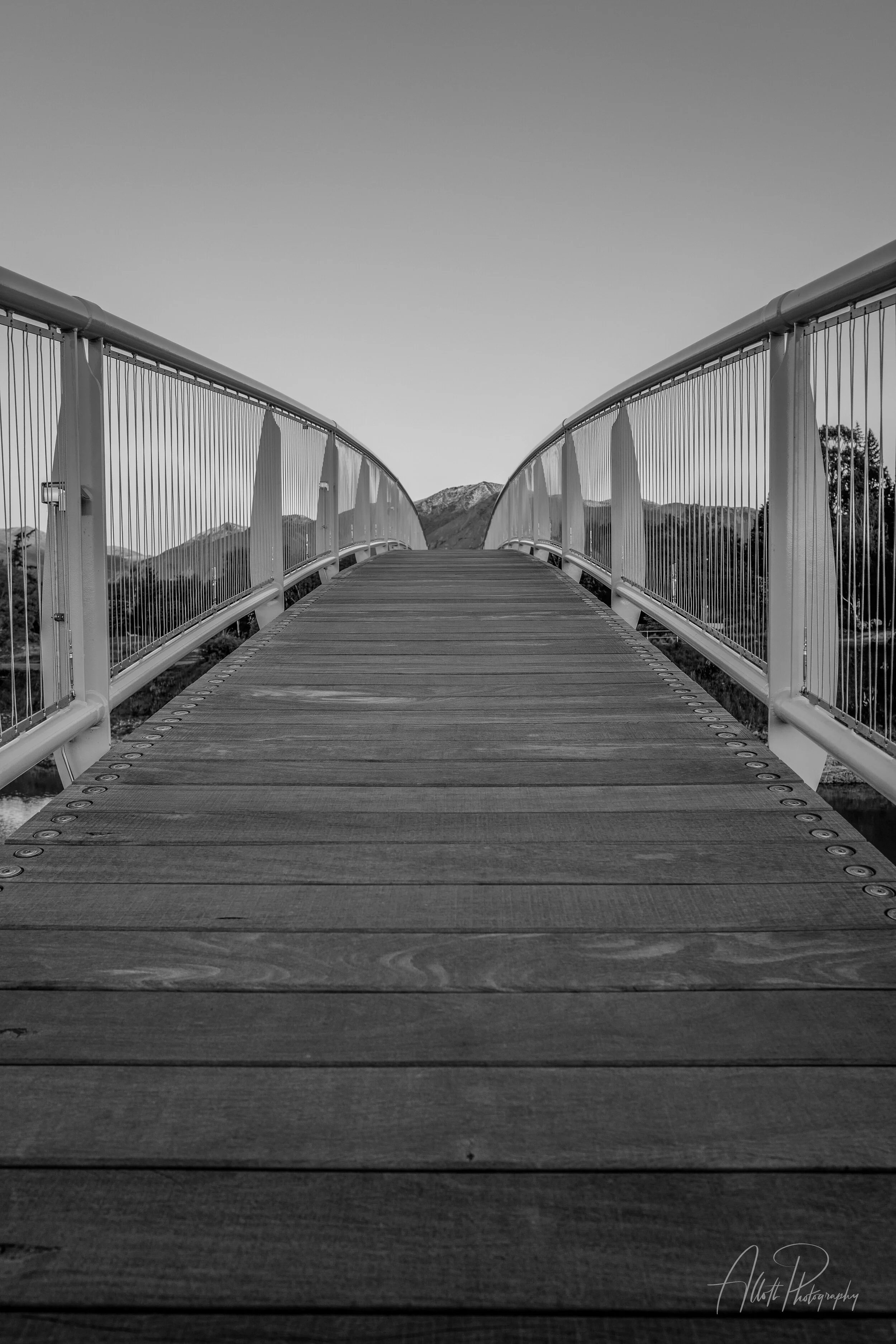 L1000584-ExposureTekapo_BridgeB&W.jpg