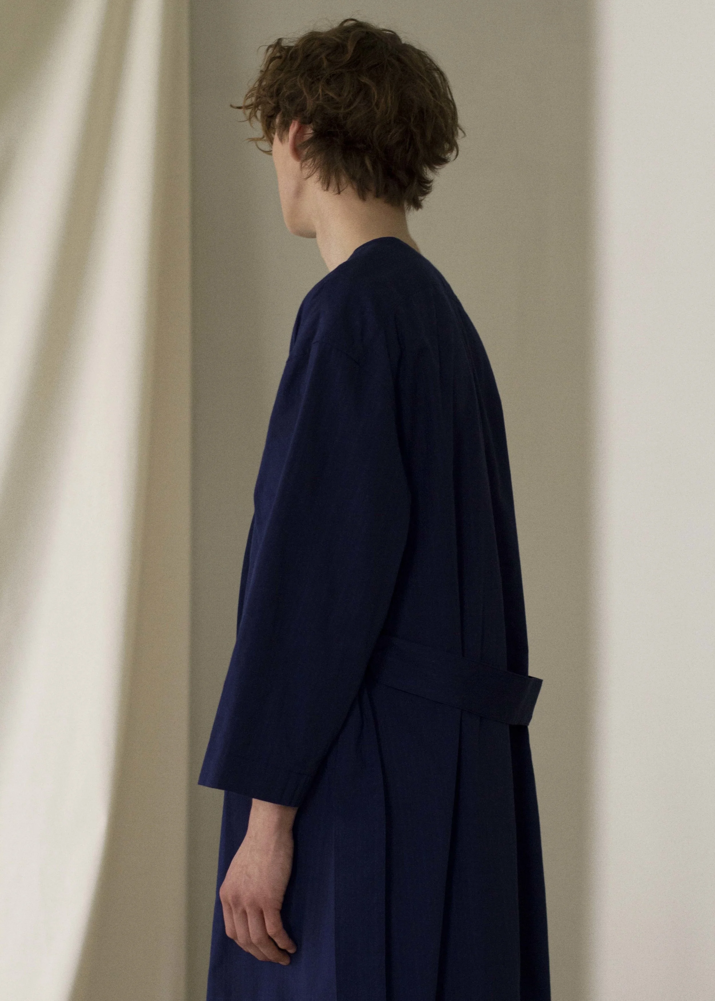 julien_robe_blue_gustav_1.jpg