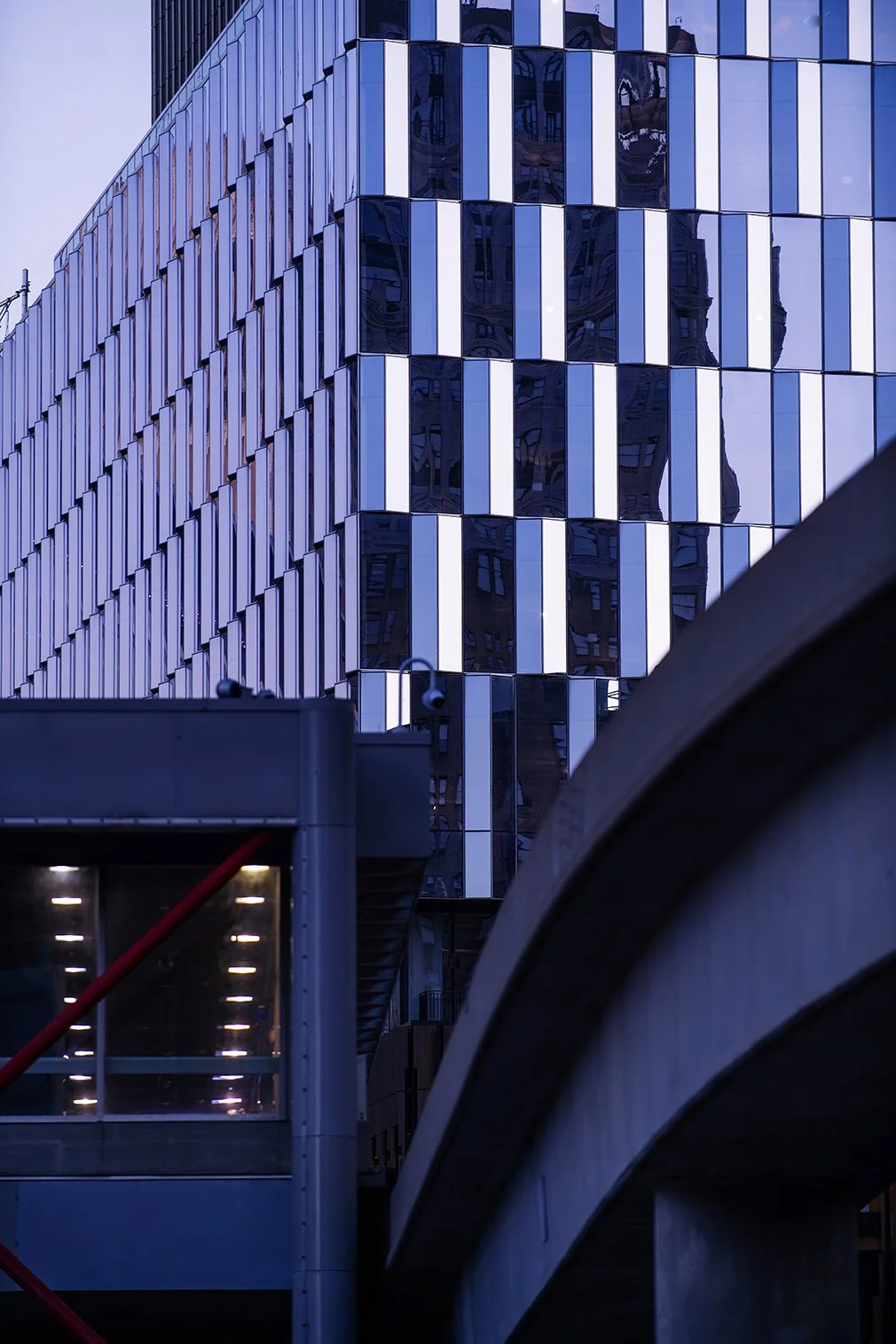  Hudson’s Detroit exterior structure in the Detroit skyline by SHoP Architects for Bedrock. 