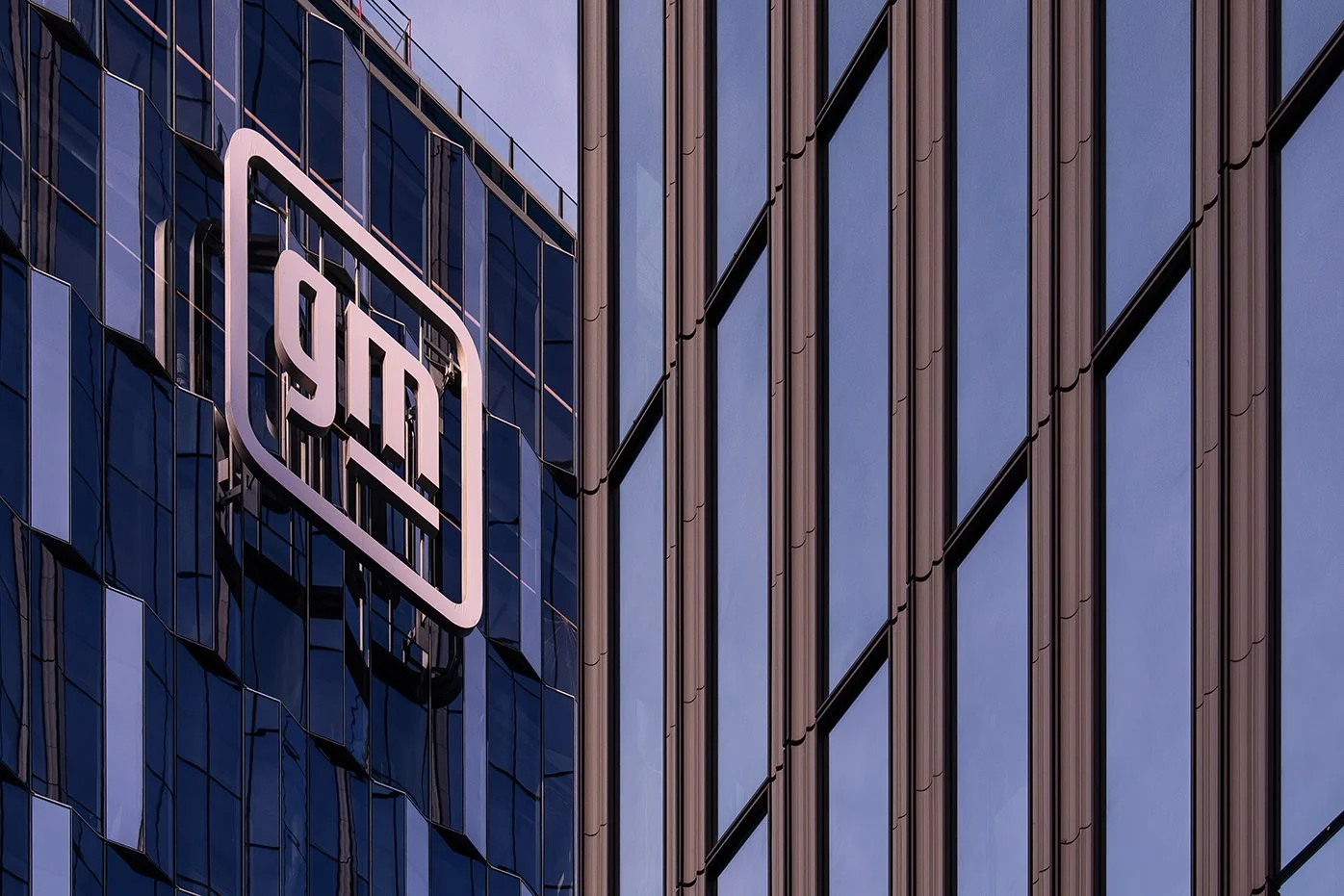  Hudson’s Detroit building structure captured in the Detroit skyline by SHoP Architects. 