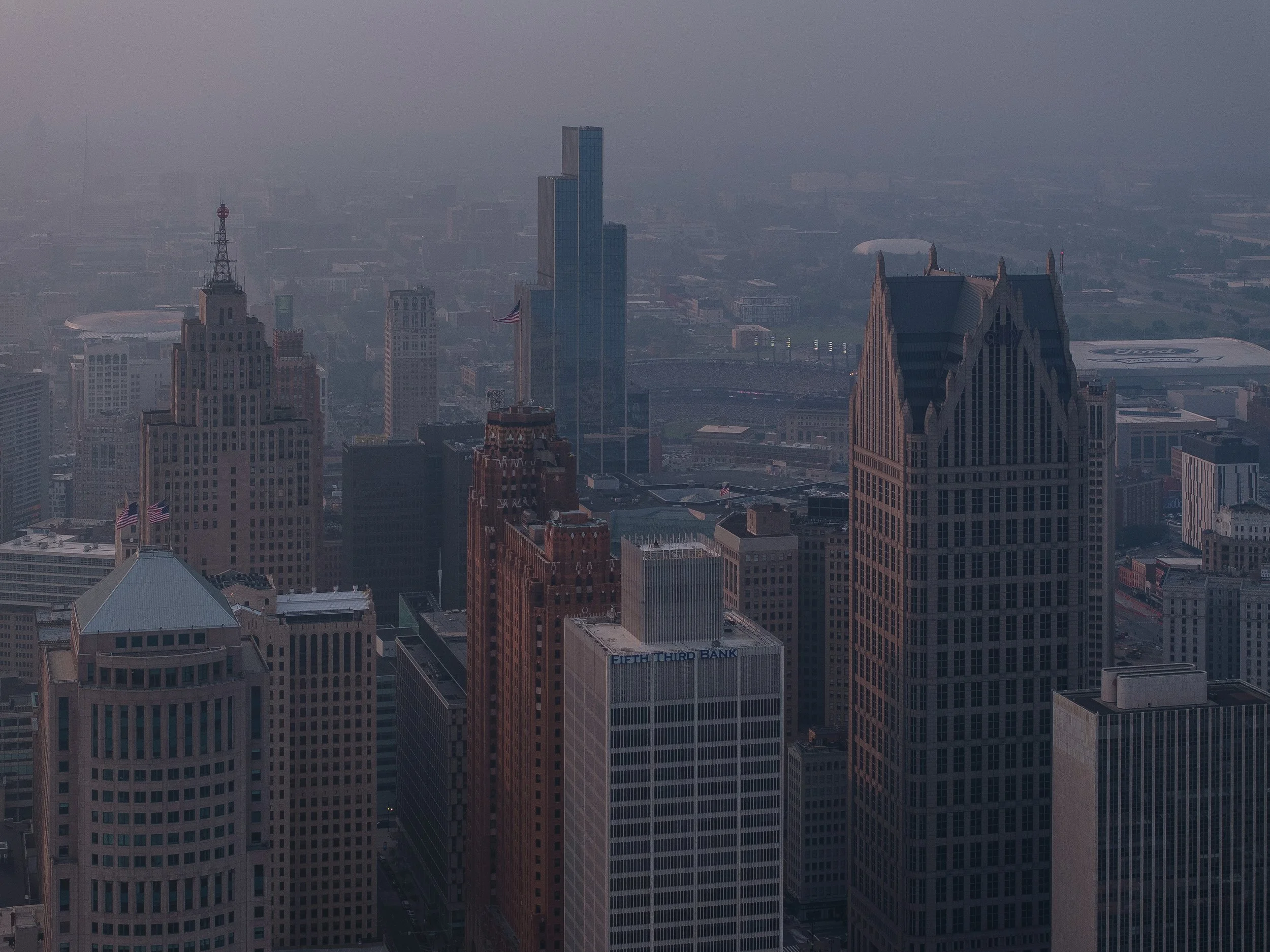  Hudson’s Detroit tower construction framed within downtown Detroit by SHoP Architects. 