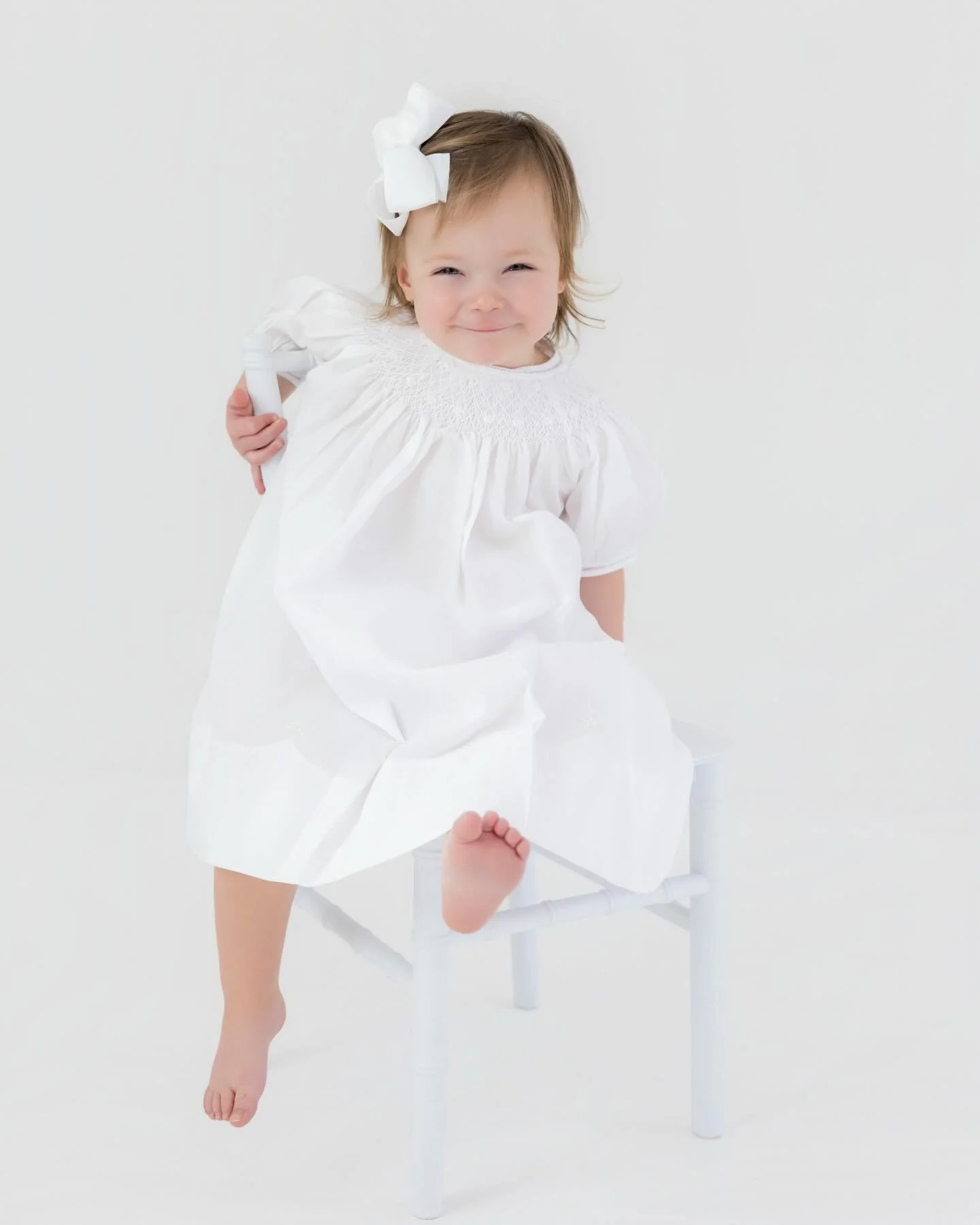 Camille brought all the best Big Sister Vibes to her sister&rsquo;s newborn shoot!