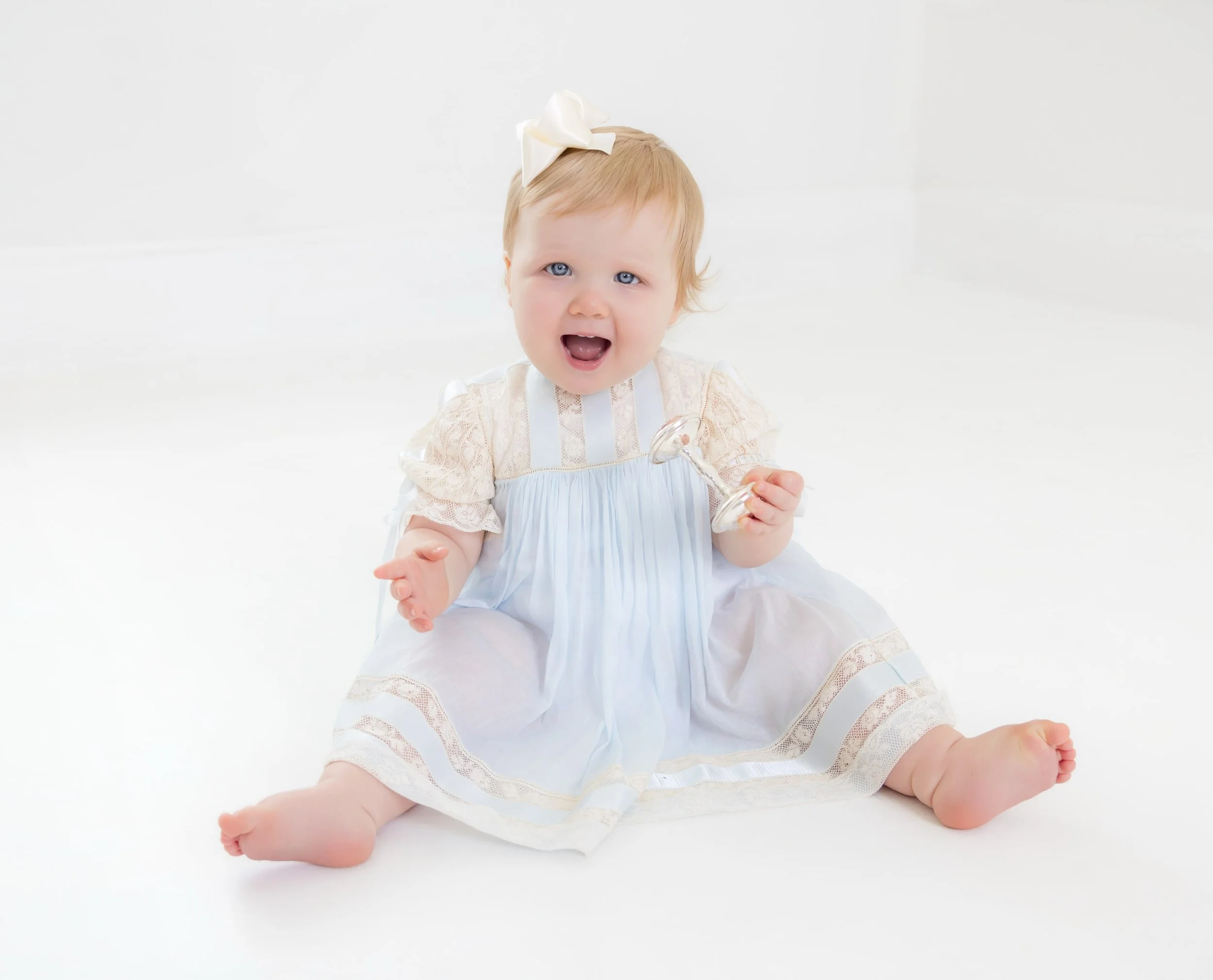 A year of joy, captured in classic style. Celebrating Sweet Ellie&rsquo;s first birthday.