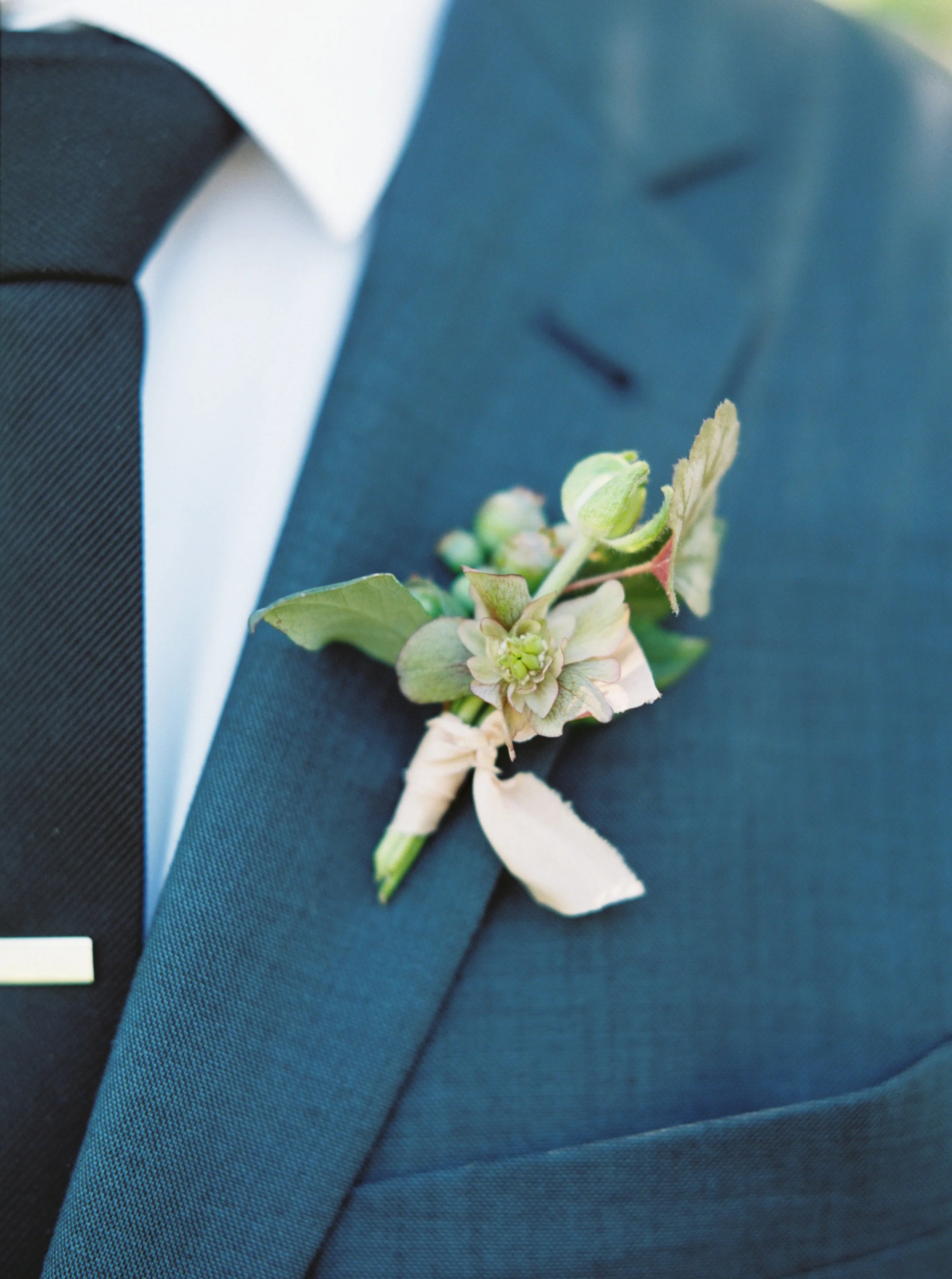 How I Planned My Wedding: Floral Design. Natalie Choi Events. Lambert Floral Studio. Meiwen Wang.