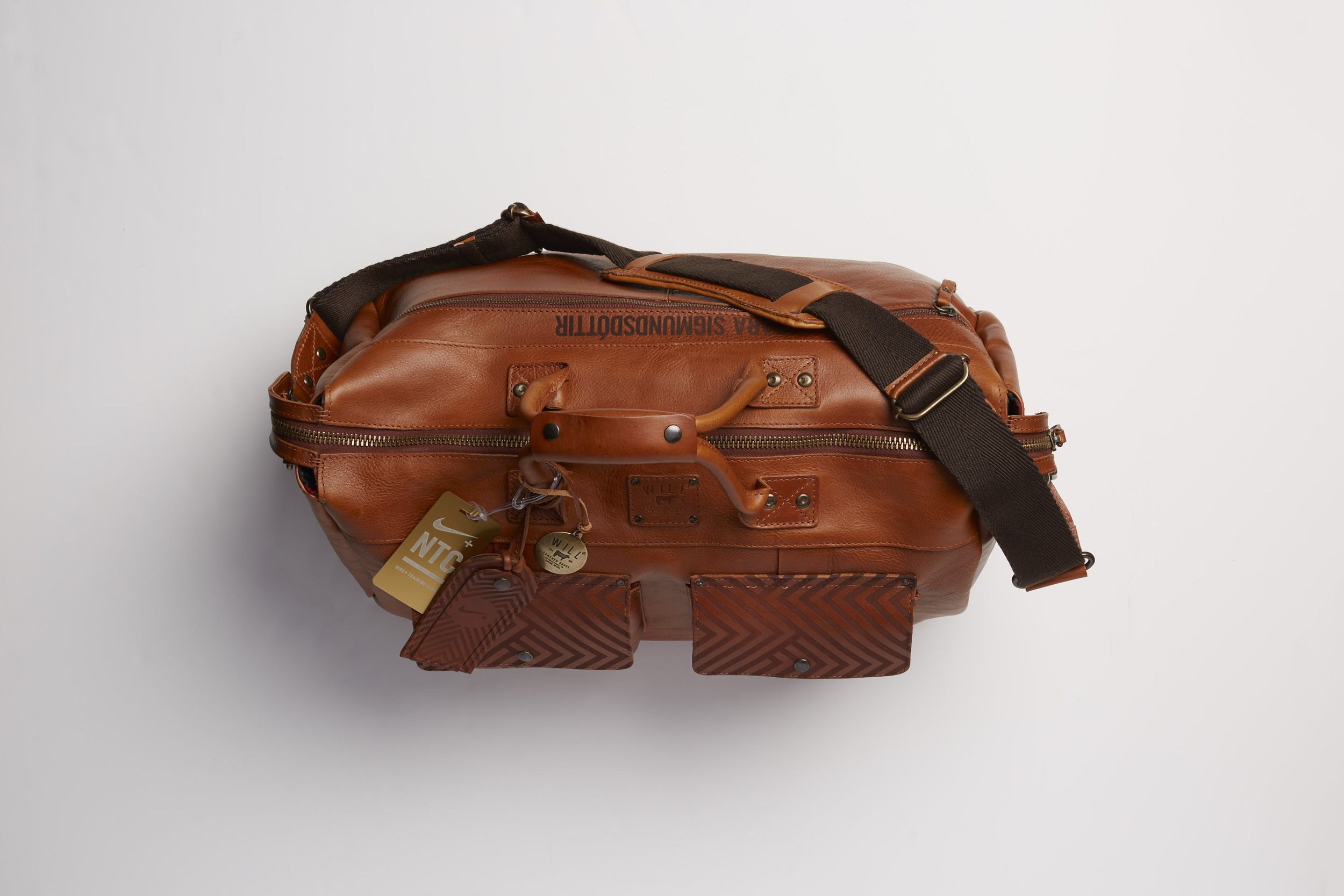 House_Of_Metcon_Athlete_Bag_TD_V4.jpg