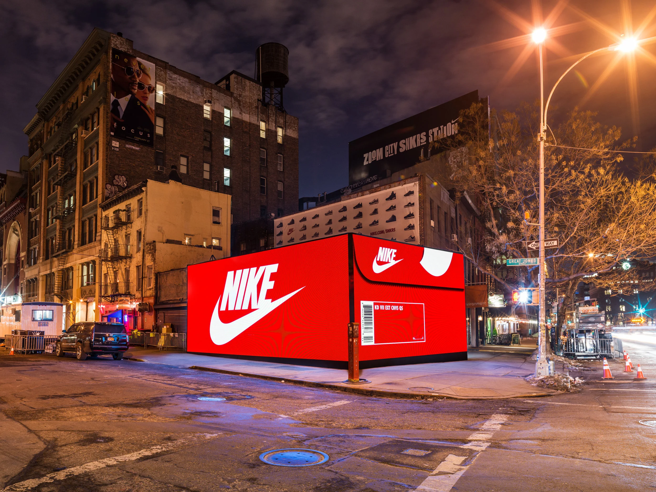 20150211_nike_sneakerbox_0002572_v2.jpg