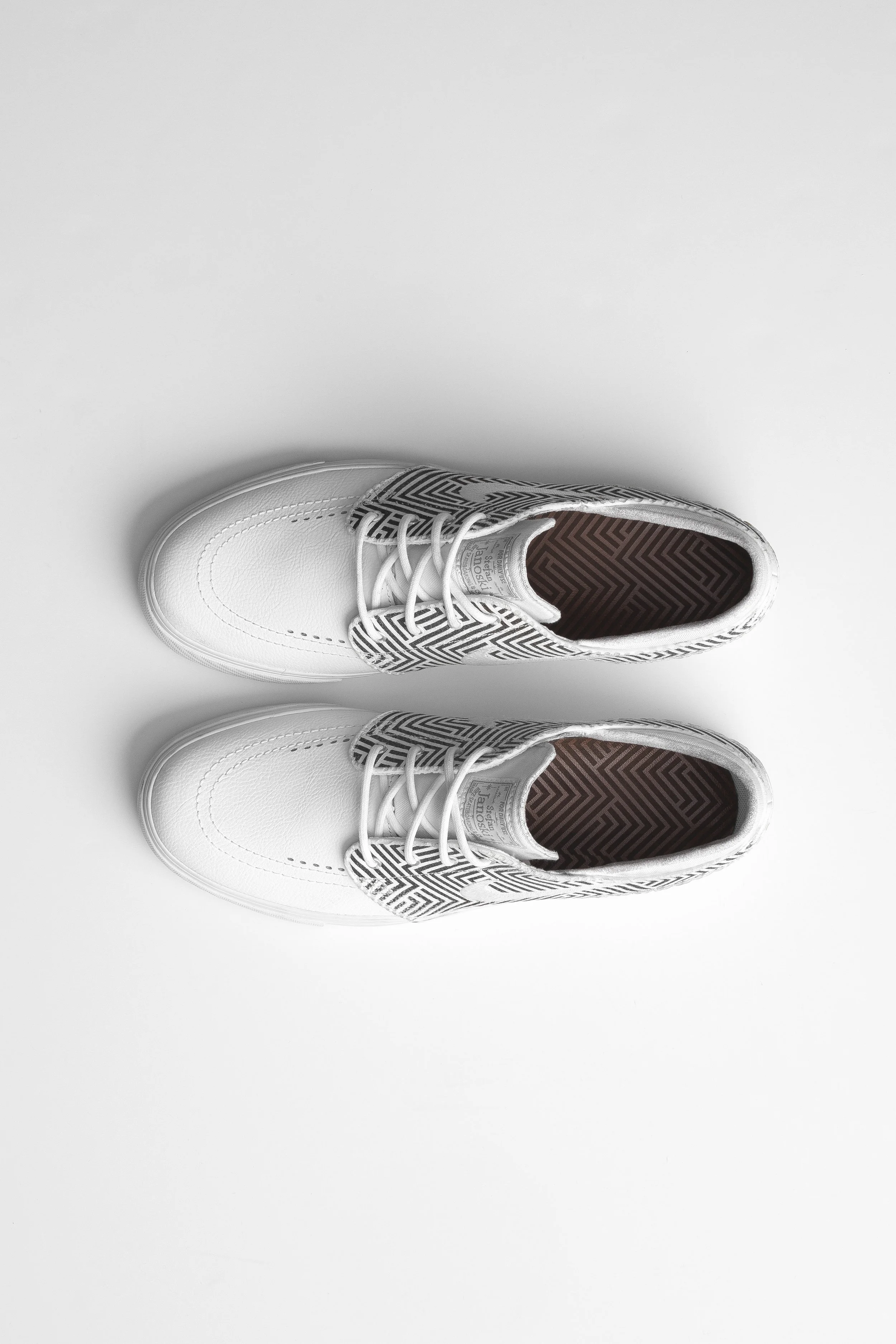 SchriberBox_Shoes-TD.jpg