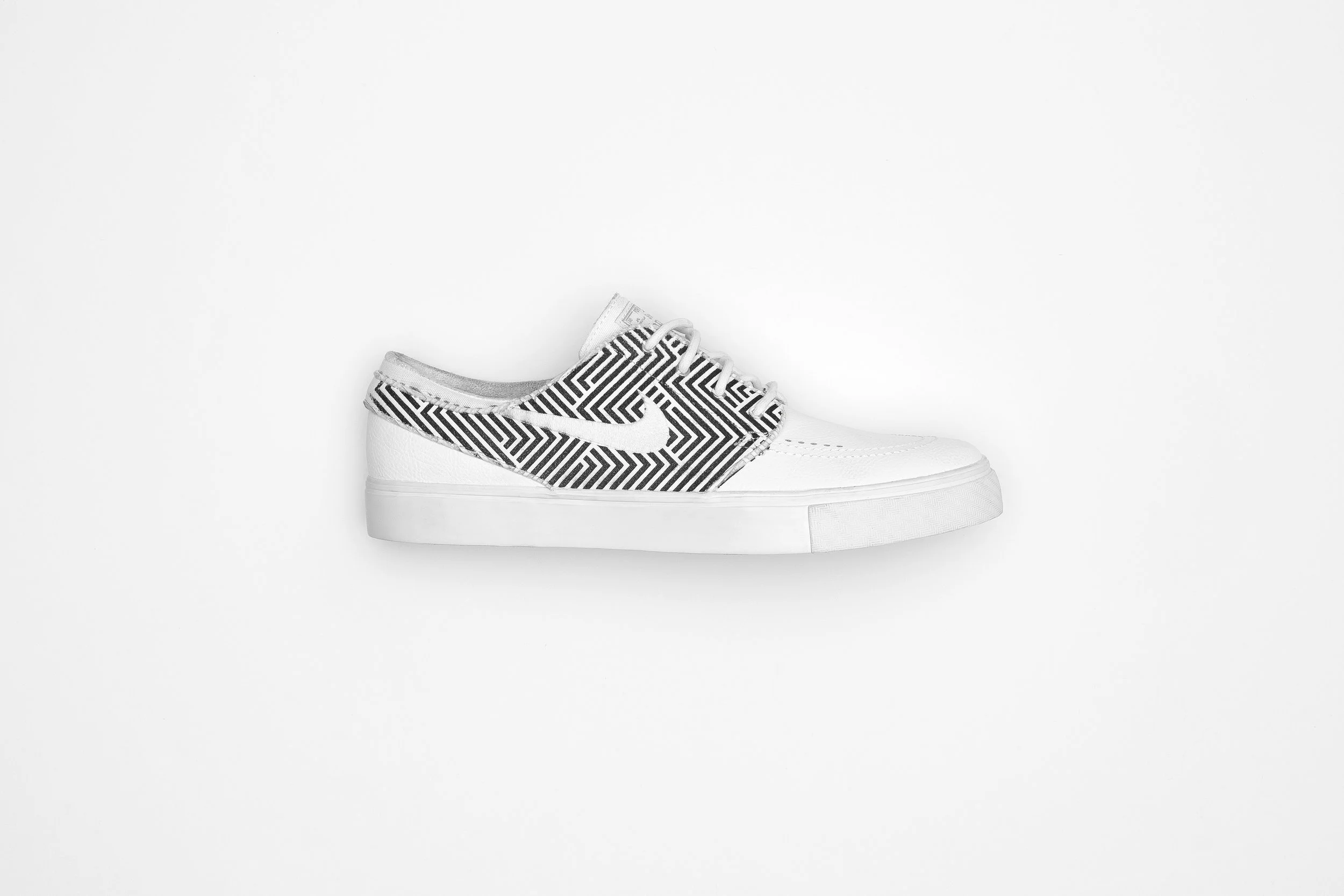 SchriberBox_Shoe-PL.jpg