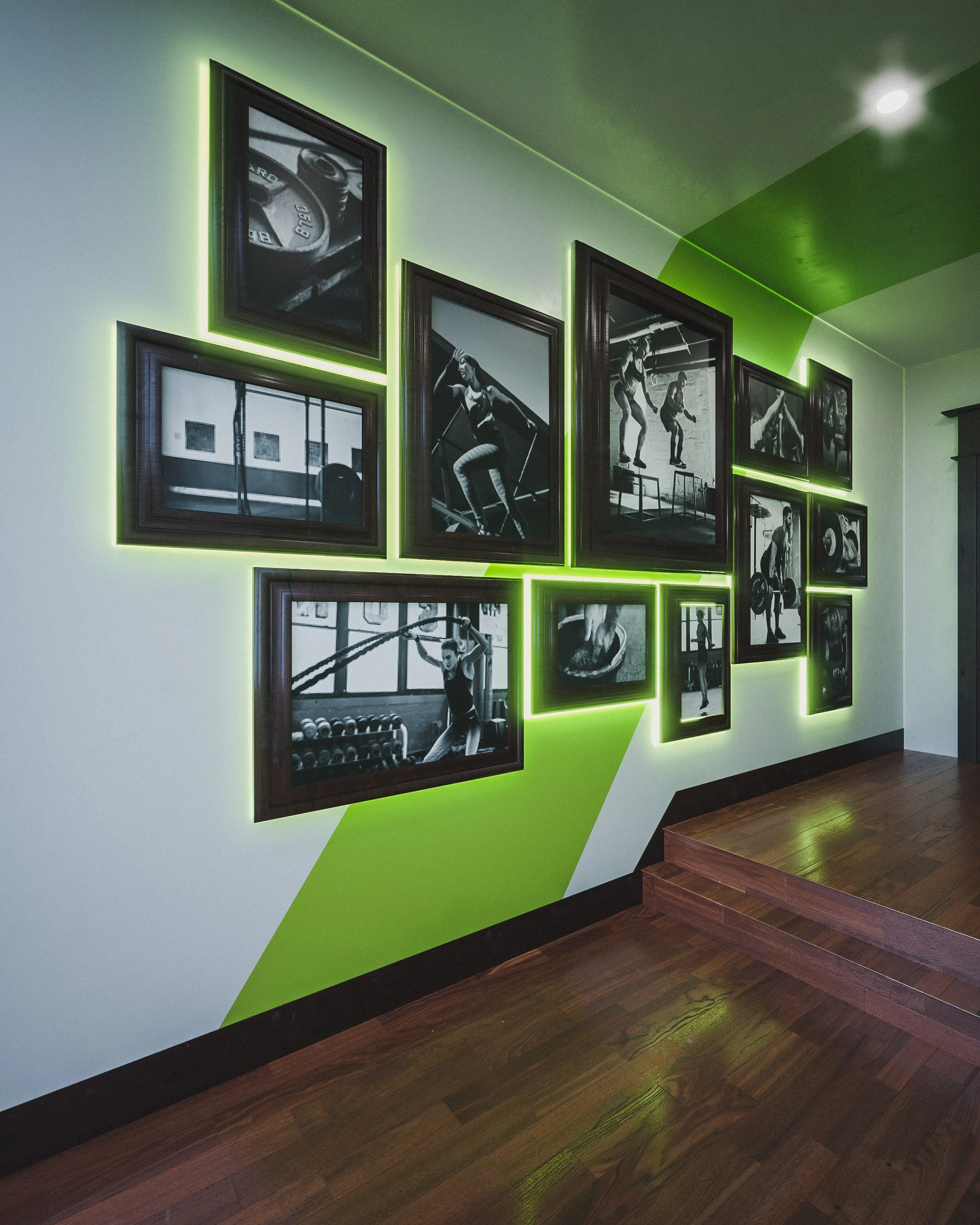 ivey_mark_nike_metcon_wall_before_garage_0000.jpg