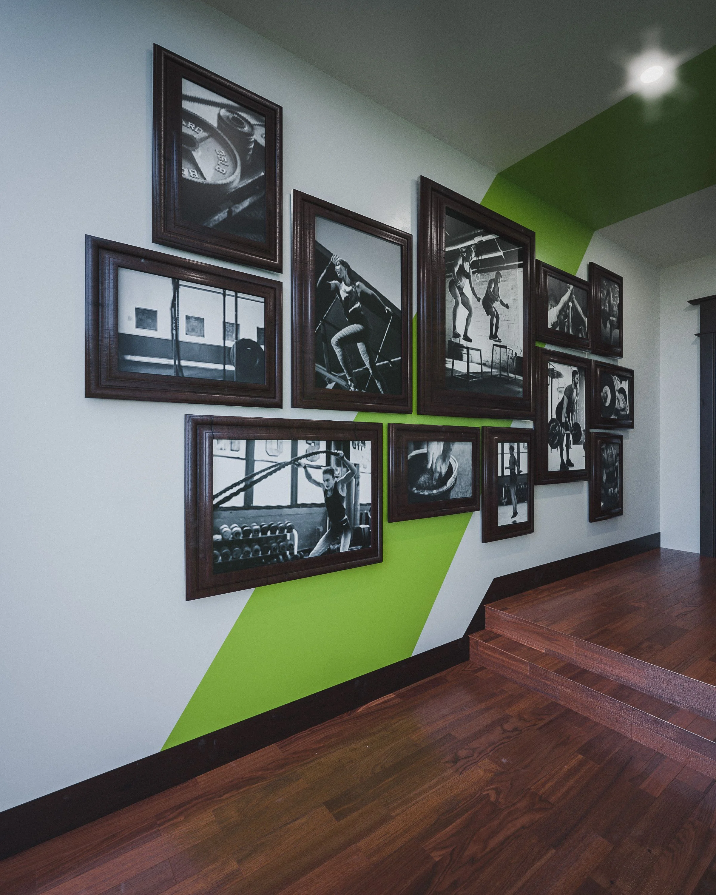ivey_mark_nike_metcon_wall_before_garage_0001.jpg