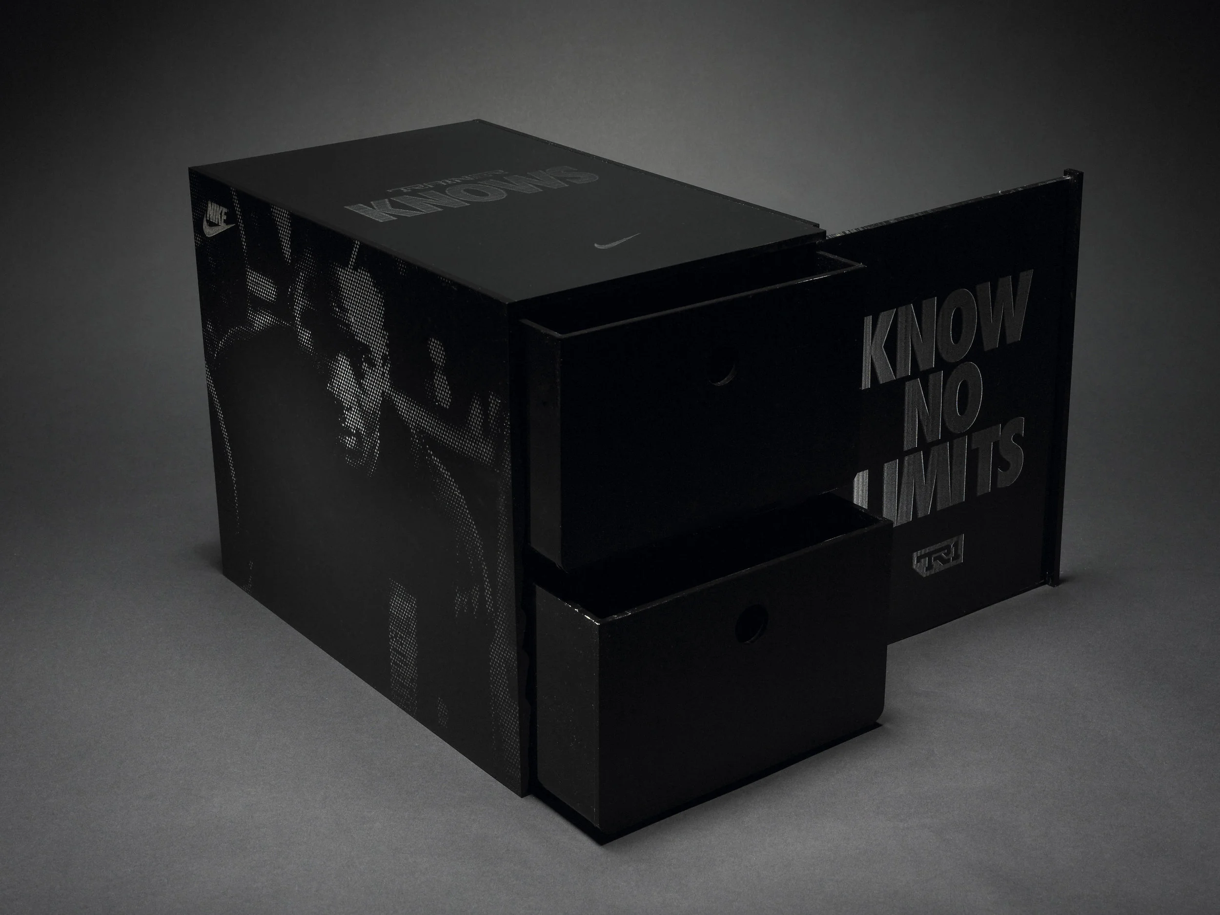 AT1_Bo_Knows_Box_73796.jpg