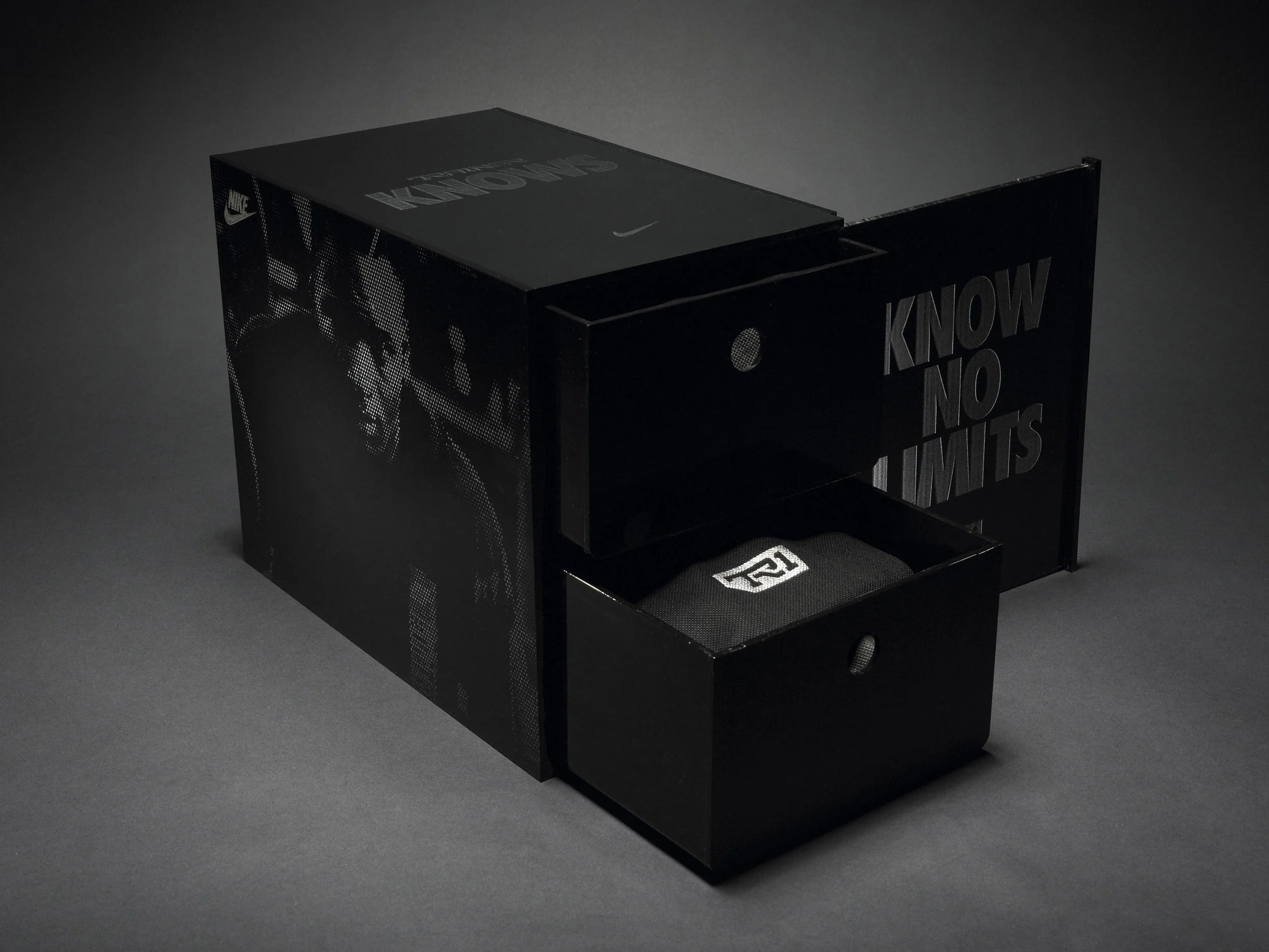 AT1_Bo_Knows_Box_73799.jpg