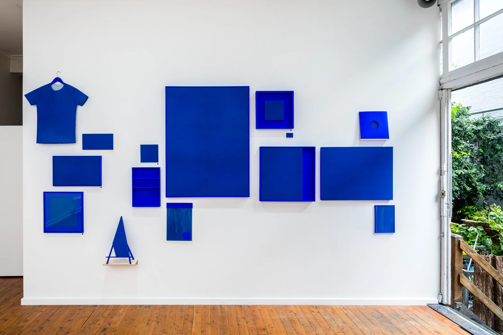 Top Left to Bottom Right: Tribute (Anastasia Klose, HUO Just Do it, 2014); Tribute (Matthew De Moiser, Composite #4, 2014); Tribute (Louise Tuckwell, Glimpse, 2014); Tribute (Cornelis “Ton” Timmers, Syndrome, 2011) ; Tribute (Damian Dillon, Untitled #748, 2008); Tribute (Marc Etherington, Medicine Man #4, 2014) ; After Easel Painting 9, 2011; Tribute (Michael Bennett, No-mans Land, 2014); Tribute (Adam Norton, Space Posters, 2013); Tribute (Sokquon Tran, Light Study 2, 2015) ; Tribute (Eko Bambang Wisnu, Sold, 2015); After Painting + Fan, 2016 ; Tribute (James Powditch, Kornfield XIX, 2013) ; Tribute (Glen Hayward, A Spiral of Black Paint Enacted via a Phonograph, 2015) ; After Art that Does Catalogue, 2016