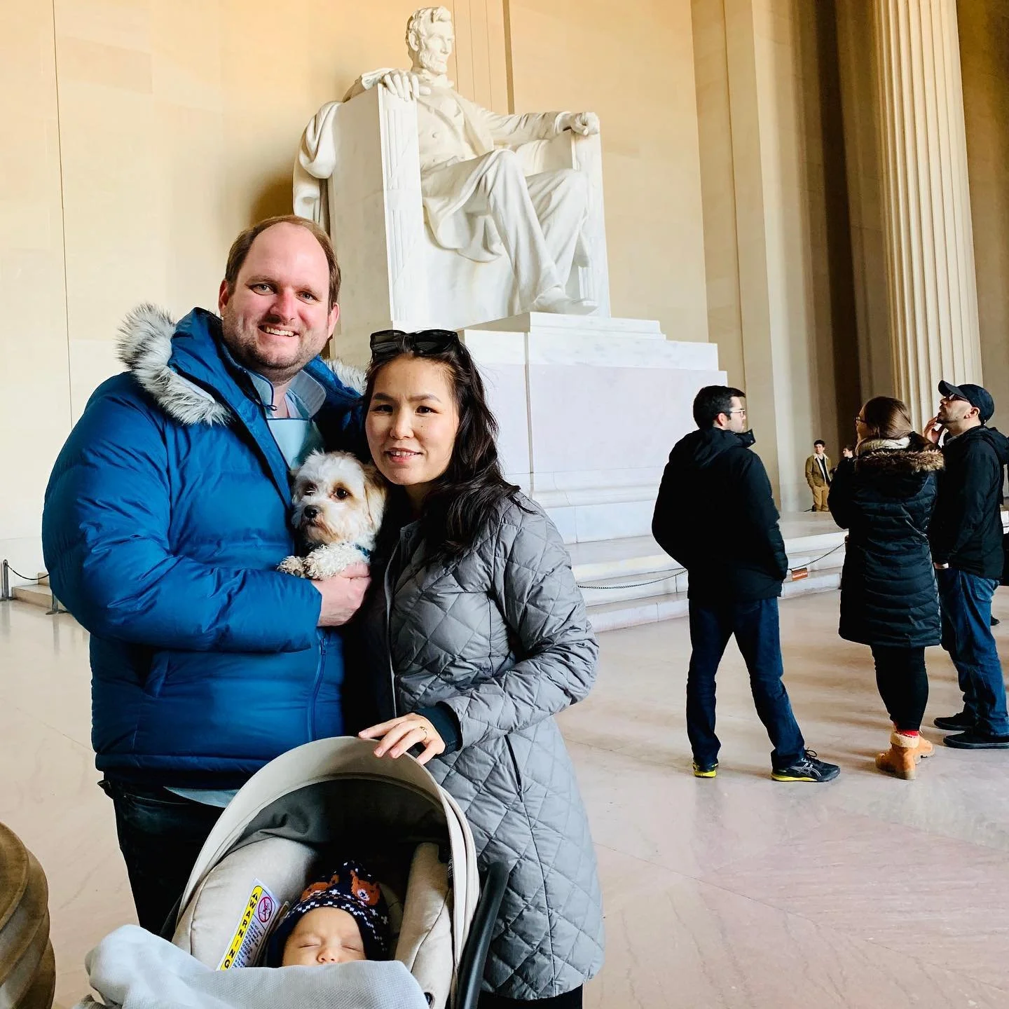Introducing Dalai to Lincoln ☺️