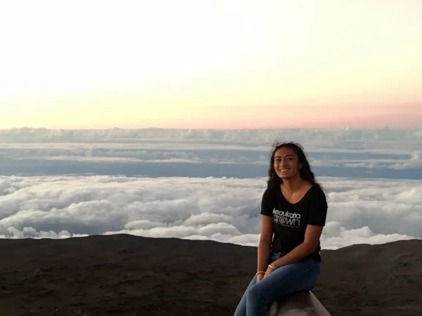 Kamamaluwaiwai "Wai" Wichimai, Biology B.S. student, worked with us on the ecological predictors of extinction risk in global terrestrial vertebrates.